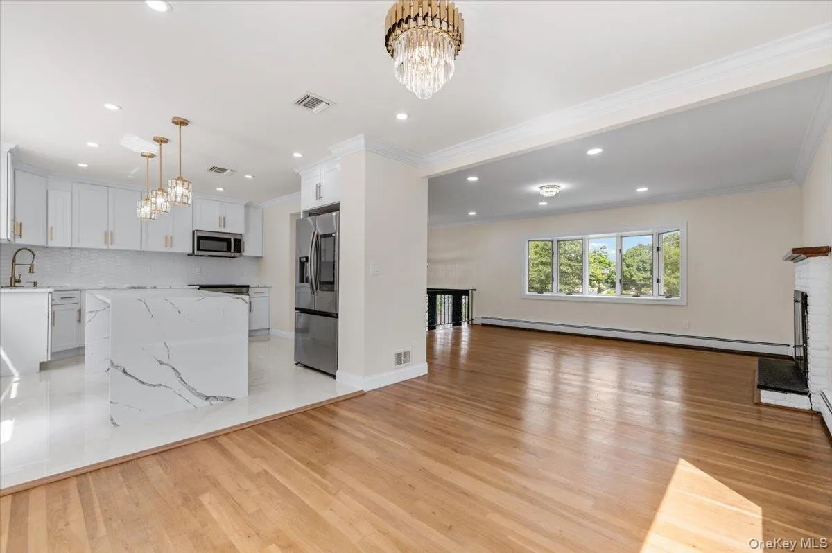 12 Deans Lane, Oyster Bay, NY, 4 Bedrooms Bedrooms, 8 Rooms Rooms,3 BathroomsBathrooms,Residential,For Rent,Deans,0,978767 12 Deans Lane, Oyster Bay, NY, 4 Bedrooms Bedrooms, 8 Rooms Rooms,3 BathroomsBathrooms,Residential,For Rent,Deans,0,978767