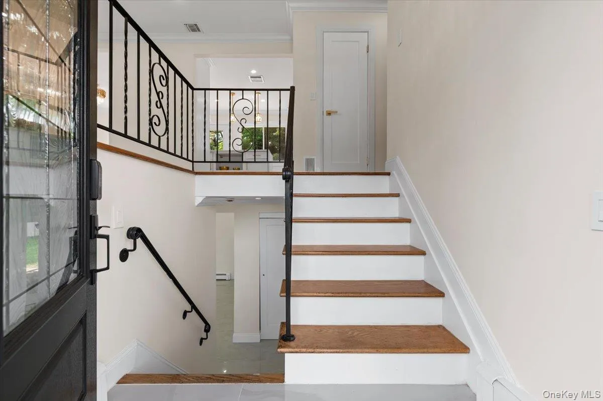 12 Deans Lane, Oyster Bay, NY, 4 Bedrooms Bedrooms, 8 Rooms Rooms,3 BathroomsBathrooms,Residential,For Rent,Deans,0,978767 12 Deans Lane, Oyster Bay, NY, 4 Bedrooms Bedrooms, 8 Rooms Rooms,3 BathroomsBathrooms,Residential,For Rent,Deans,0,978767