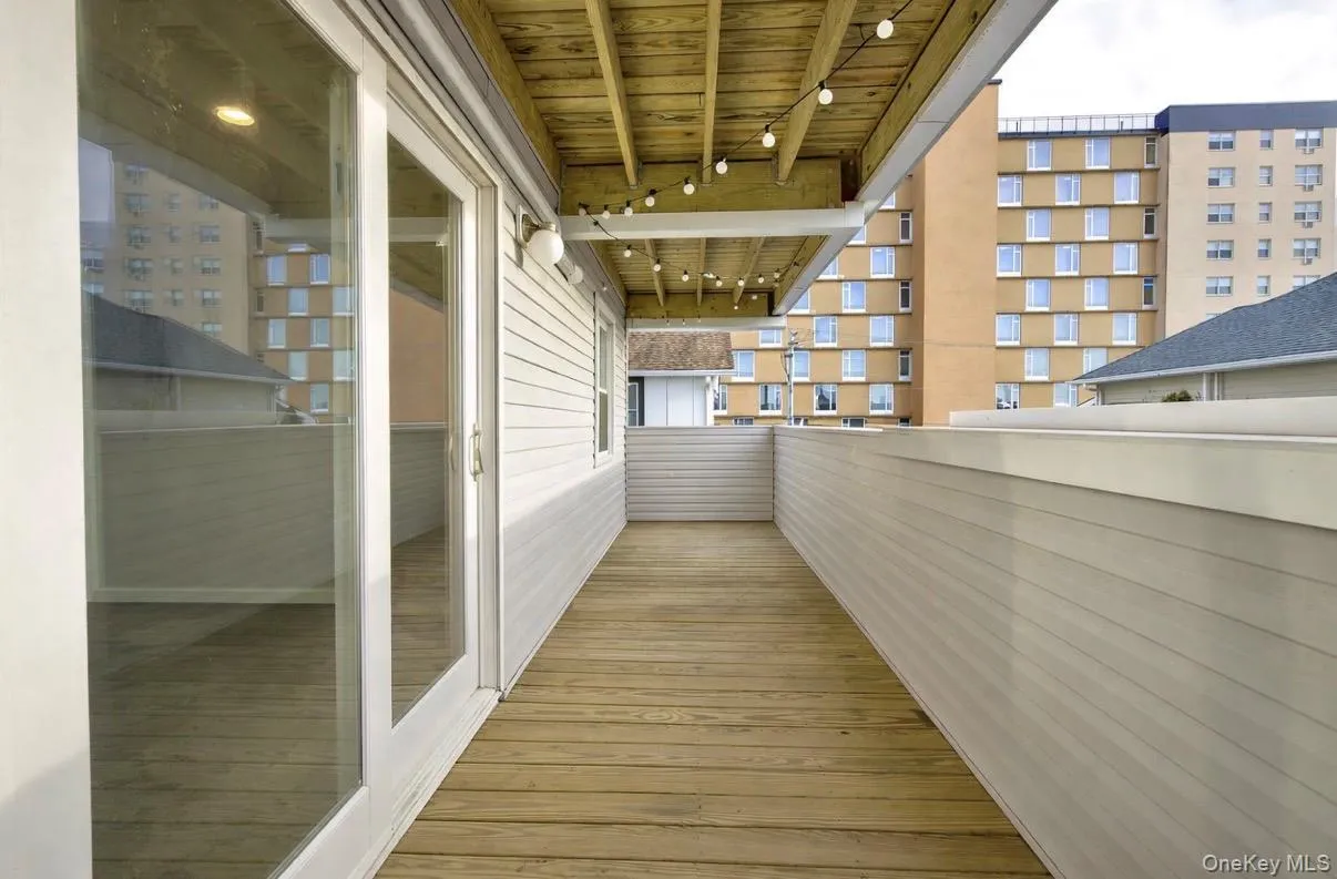 61 Neptune, Long Beach, NY, 1 Bedroom Bedrooms, 3 Rooms Rooms,1 BathroomBathrooms,Residential Lease,For Rent,Neptune,0,978775 61 Neptune, Long Beach, NY, 1 Bedroom Bedrooms, 3 Rooms Rooms,1 BathroomBathrooms,Residential Lease,For Rent,Neptune,0,978775