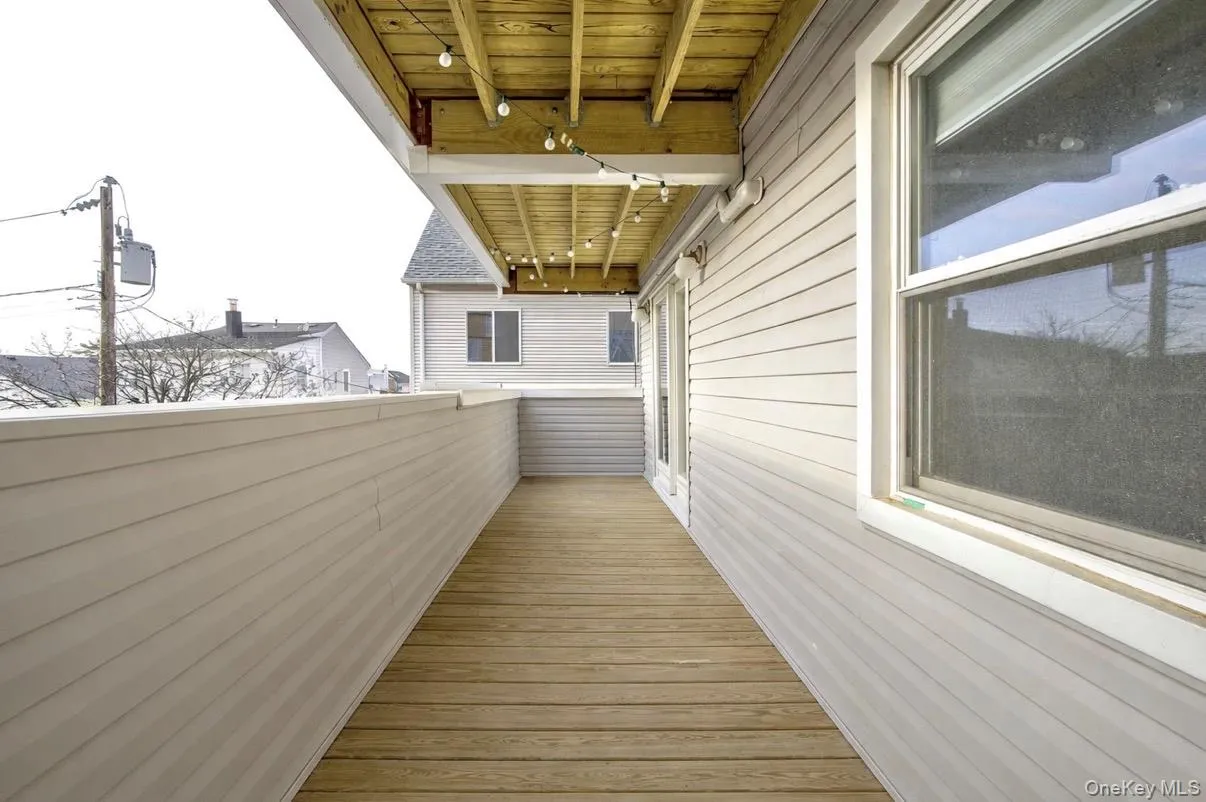 61 Neptune, Long Beach, NY, 1 Bedroom Bedrooms, 3 Rooms Rooms,1 BathroomBathrooms,Residential Lease,For Rent,Neptune,0,978775 61 Neptune, Long Beach, NY, 1 Bedroom Bedrooms, 3 Rooms Rooms,1 BathroomBathrooms,Residential Lease,For Rent,Neptune,0,978775