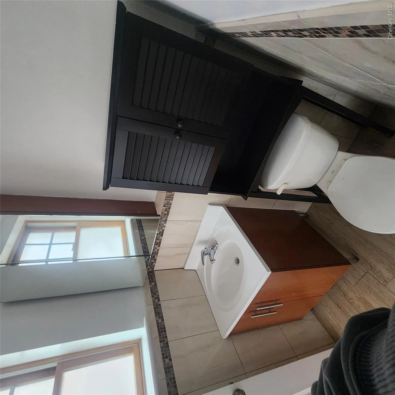 On-Suite Half Bathroom On-Suite Half Bathroom
