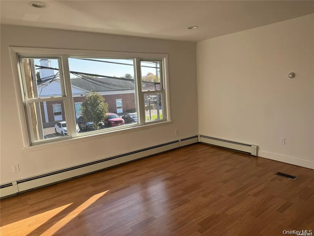 109 E Main Street, Smithtown, NY, 1 Bedroom Bedrooms, 4 Rooms Rooms,1 BathroomBathrooms,Residential Lease,For Rent,E Main,0,978785 109 E Main Street, Smithtown, NY, 1 Bedroom Bedrooms, 4 Rooms Rooms,1 BathroomBathrooms,Residential Lease,For Rent,E Main,0,978785