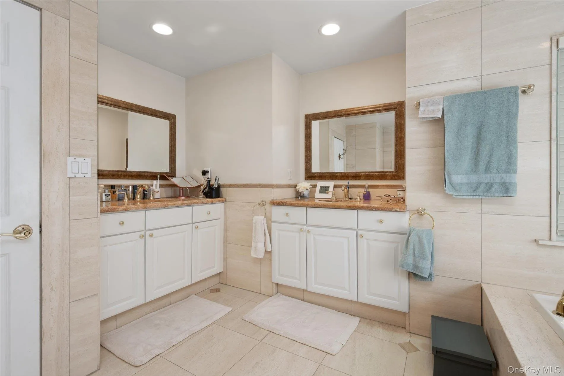 15 Church Street, North Hempstead, NY, 4 Bedrooms Bedrooms, 10 Rooms Rooms,2 BathroomsBathrooms,Residential,For Rent,Church,0,978811 15 Church Street, North Hempstead, NY, 4 Bedrooms Bedrooms, 10 Rooms Rooms,2 BathroomsBathrooms,Residential,For Rent,Church,0,978811