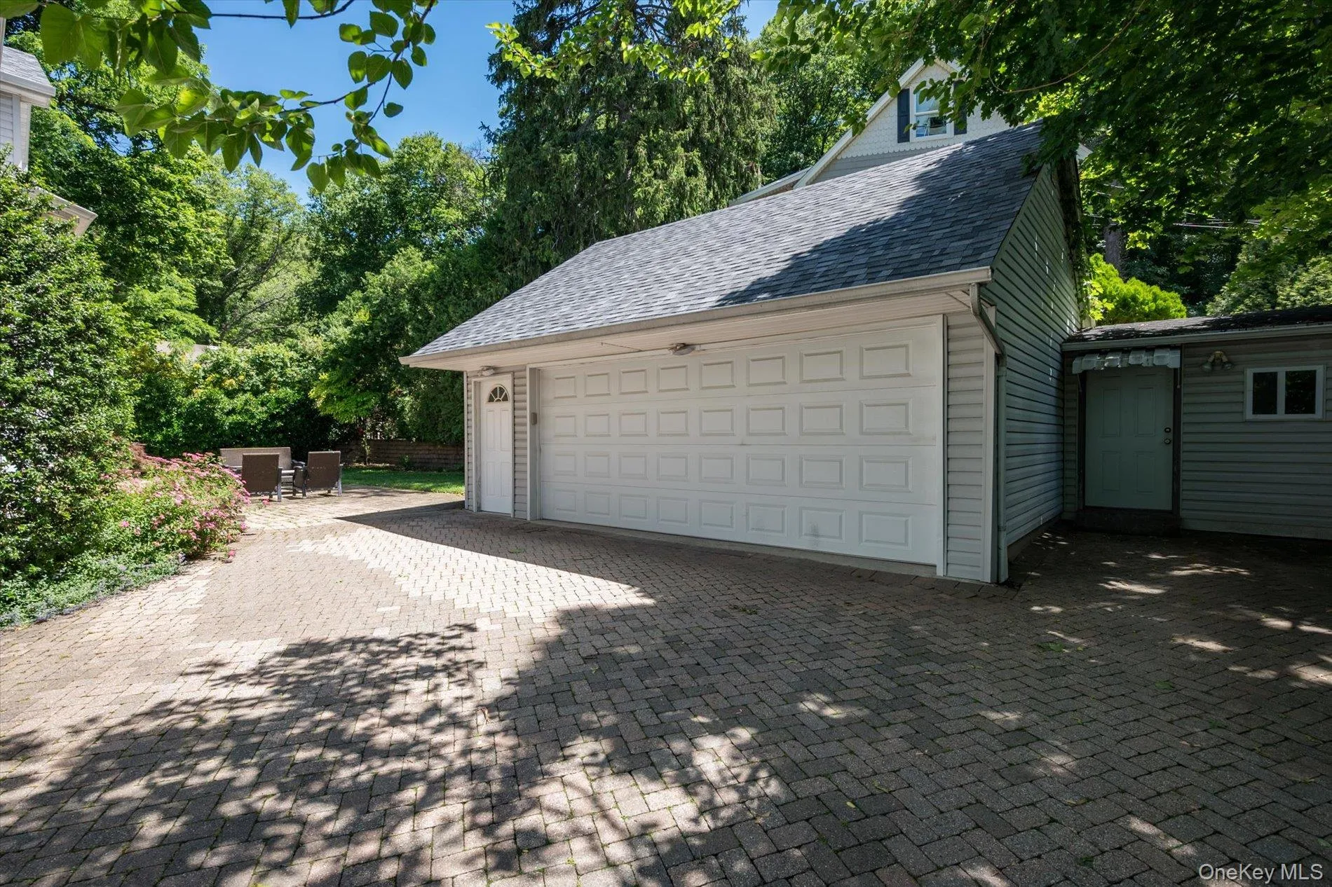 15 Church Street, North Hempstead, NY, 4 Bedrooms Bedrooms, 10 Rooms Rooms,2 BathroomsBathrooms,Residential,For Rent,Church,0,978811 15 Church Street, North Hempstead, NY, 4 Bedrooms Bedrooms, 10 Rooms Rooms,2 BathroomsBathrooms,Residential,For Rent,Church,0,978811