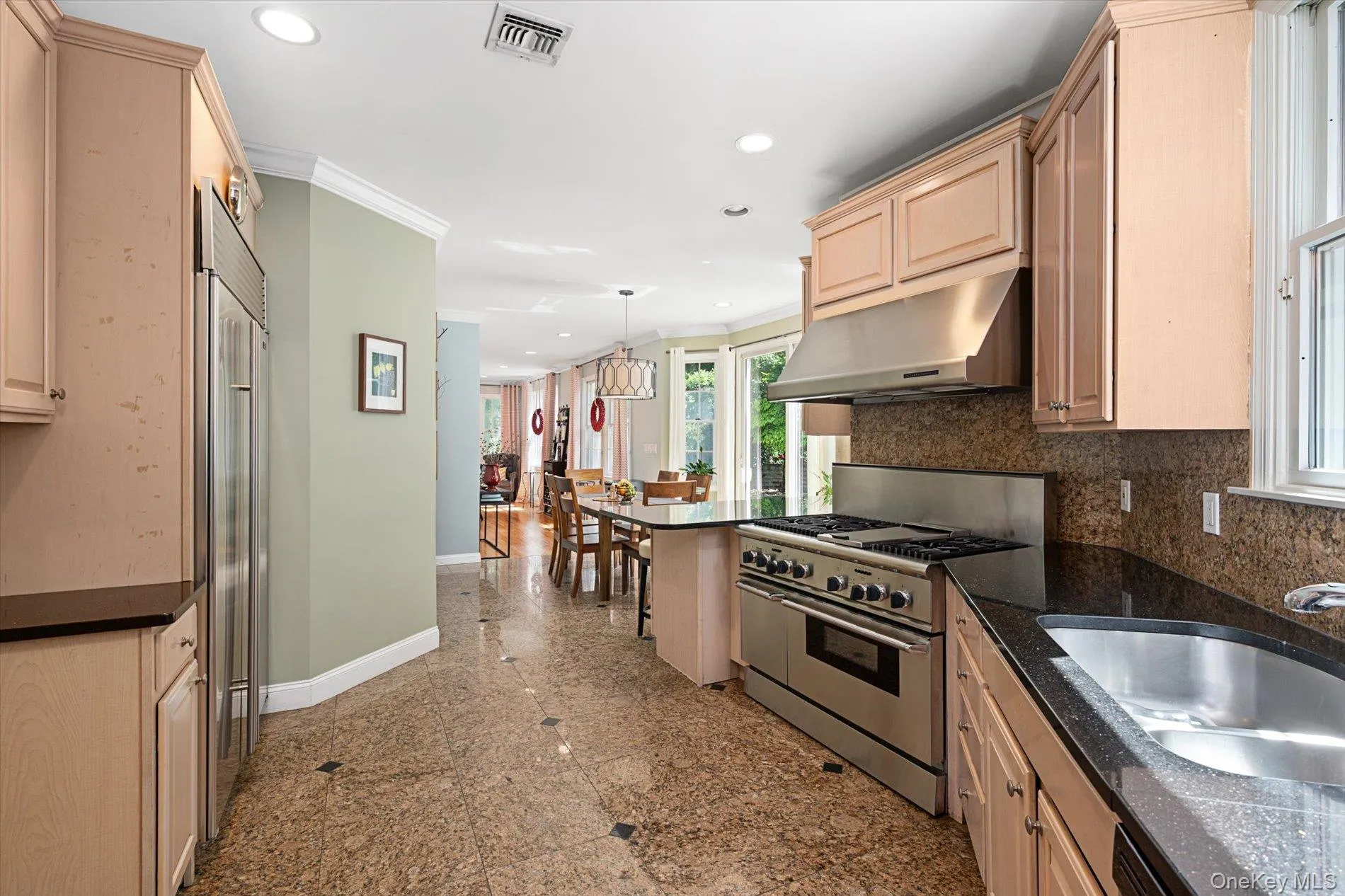 15 Church Street, North Hempstead, NY, 4 Bedrooms Bedrooms, 10 Rooms Rooms,2 BathroomsBathrooms,Residential,For Rent,Church,0,978811 15 Church Street, North Hempstead, NY, 4 Bedrooms Bedrooms, 10 Rooms Rooms,2 BathroomsBathrooms,Residential,For Rent,Church,0,978811