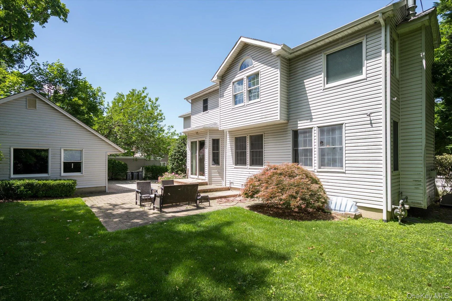 15 Church Street, North Hempstead, NY, 4 Bedrooms Bedrooms, 10 Rooms Rooms,2 BathroomsBathrooms,Residential,For Rent,Church,0,978811 15 Church Street, North Hempstead, NY, 4 Bedrooms Bedrooms, 10 Rooms Rooms,2 BathroomsBathrooms,Residential,For Rent,Church,0,978811