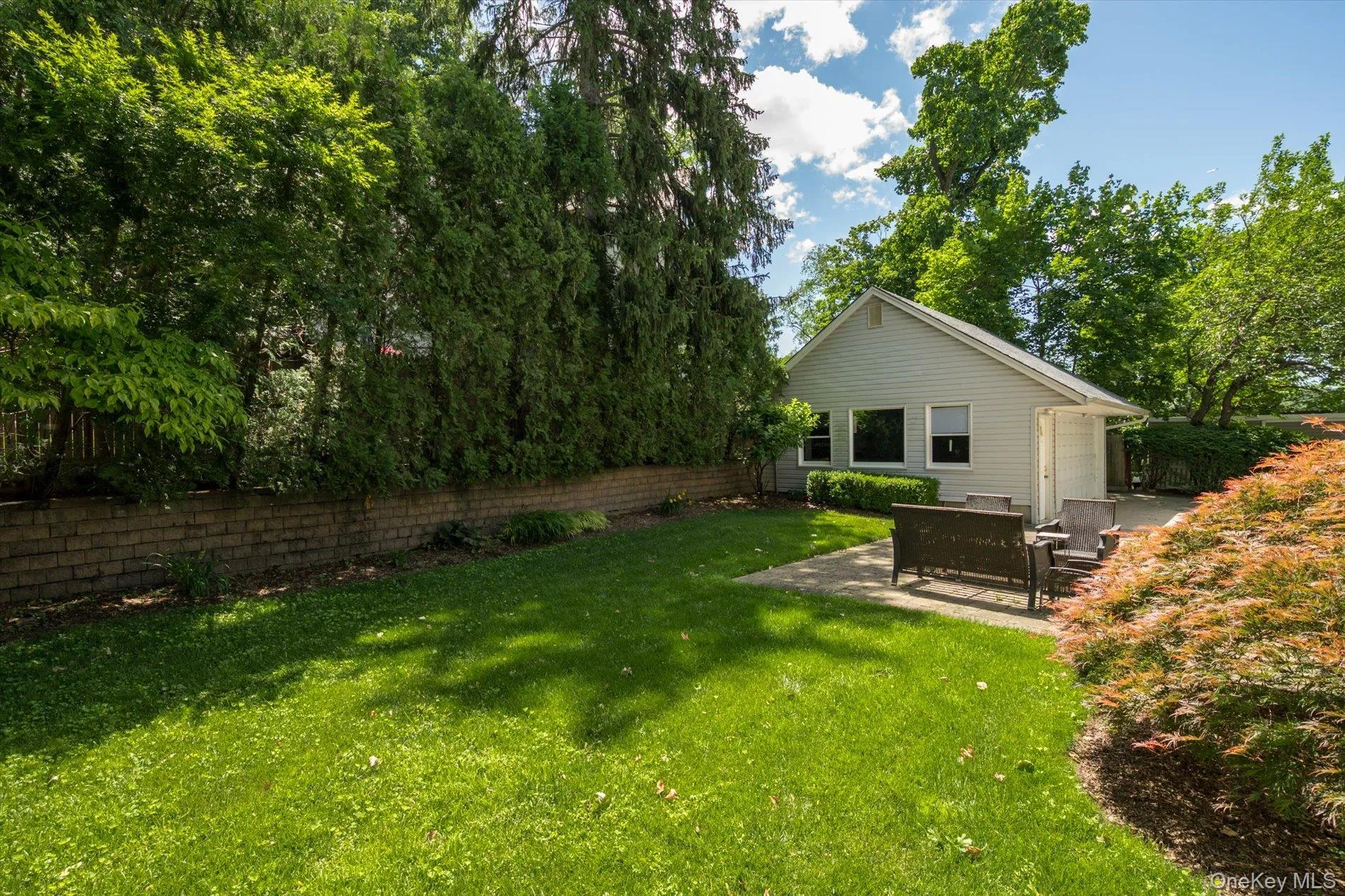 15 Church Street, North Hempstead, NY, 4 Bedrooms Bedrooms, 10 Rooms Rooms,2 BathroomsBathrooms,Residential,For Rent,Church,0,978811 15 Church Street, North Hempstead, NY, 4 Bedrooms Bedrooms, 10 Rooms Rooms,2 BathroomsBathrooms,Residential,For Rent,Church,0,978811