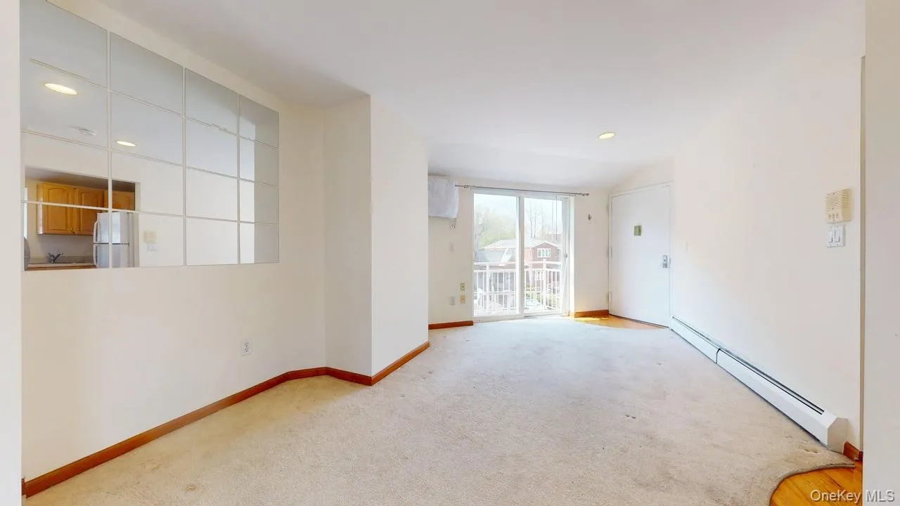 67-08 Exeter Street, New York, NY, 2 Rooms Rooms,1 BathroomBathrooms,Residential Lease,For Rent,Exeter,0,978826 67-08 Exeter Street, New York, NY, 2 Rooms Rooms,1 BathroomBathrooms,Residential Lease,For Rent,Exeter,0,978826