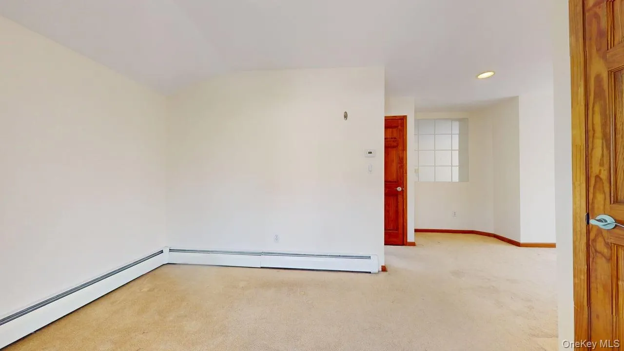 67-08 Exeter Street, New York, NY, 2 Rooms Rooms,1 BathroomBathrooms,Residential Lease,For Rent,Exeter,0,978826 67-08 Exeter Street, New York, NY, 2 Rooms Rooms,1 BathroomBathrooms,Residential Lease,For Rent,Exeter,0,978826