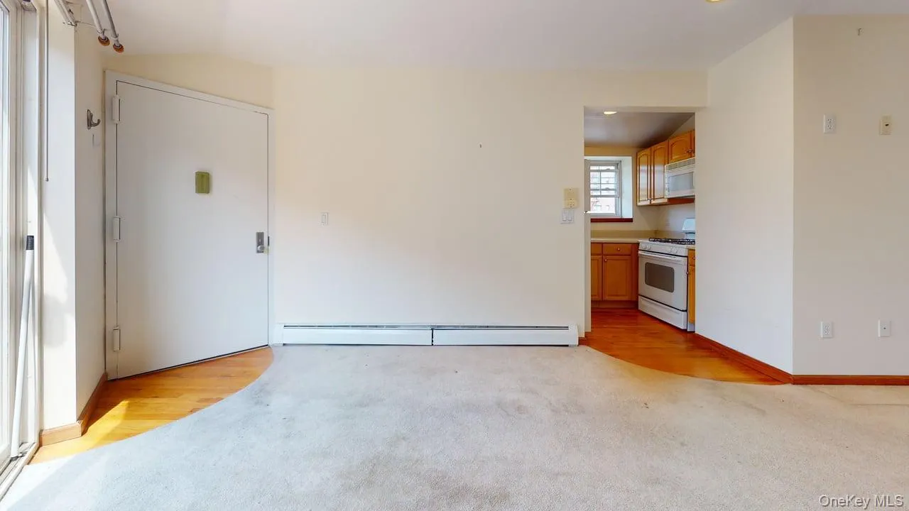 67-08 Exeter Street, New York, NY, 2 Rooms Rooms,1 BathroomBathrooms,Residential Lease,For Rent,Exeter,0,978826 67-08 Exeter Street, New York, NY, 2 Rooms Rooms,1 BathroomBathrooms,Residential Lease,For Rent,Exeter,0,978826