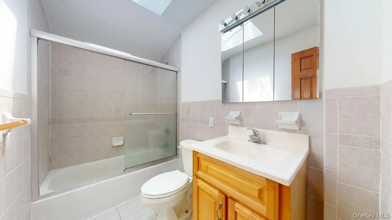 67-08 Exeter Street, New York, NY, 2 Rooms Rooms,1 BathroomBathrooms,Residential Lease,For Rent,Exeter,0,978826 67-08 Exeter Street, New York, NY, 2 Rooms Rooms,1 BathroomBathrooms,Residential Lease,For Rent,Exeter,0,978826
