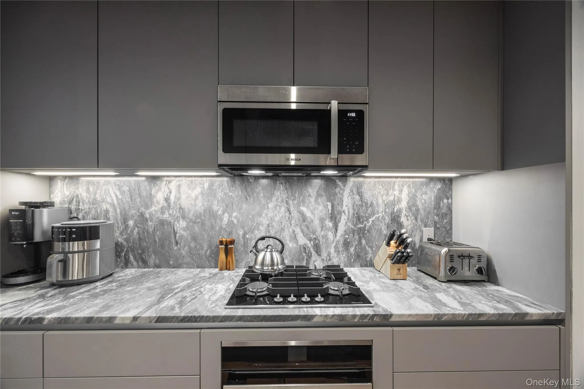 547 47th Street, New York, NY, 1 Bedroom Bedrooms, 5 Rooms Rooms,1 BathroomBathrooms,Residential,For Rent,47th,0,978827 547 47th Street, New York, NY, 1 Bedroom Bedrooms, 5 Rooms Rooms,1 BathroomBathrooms,Residential,For Rent,47th,0,978827