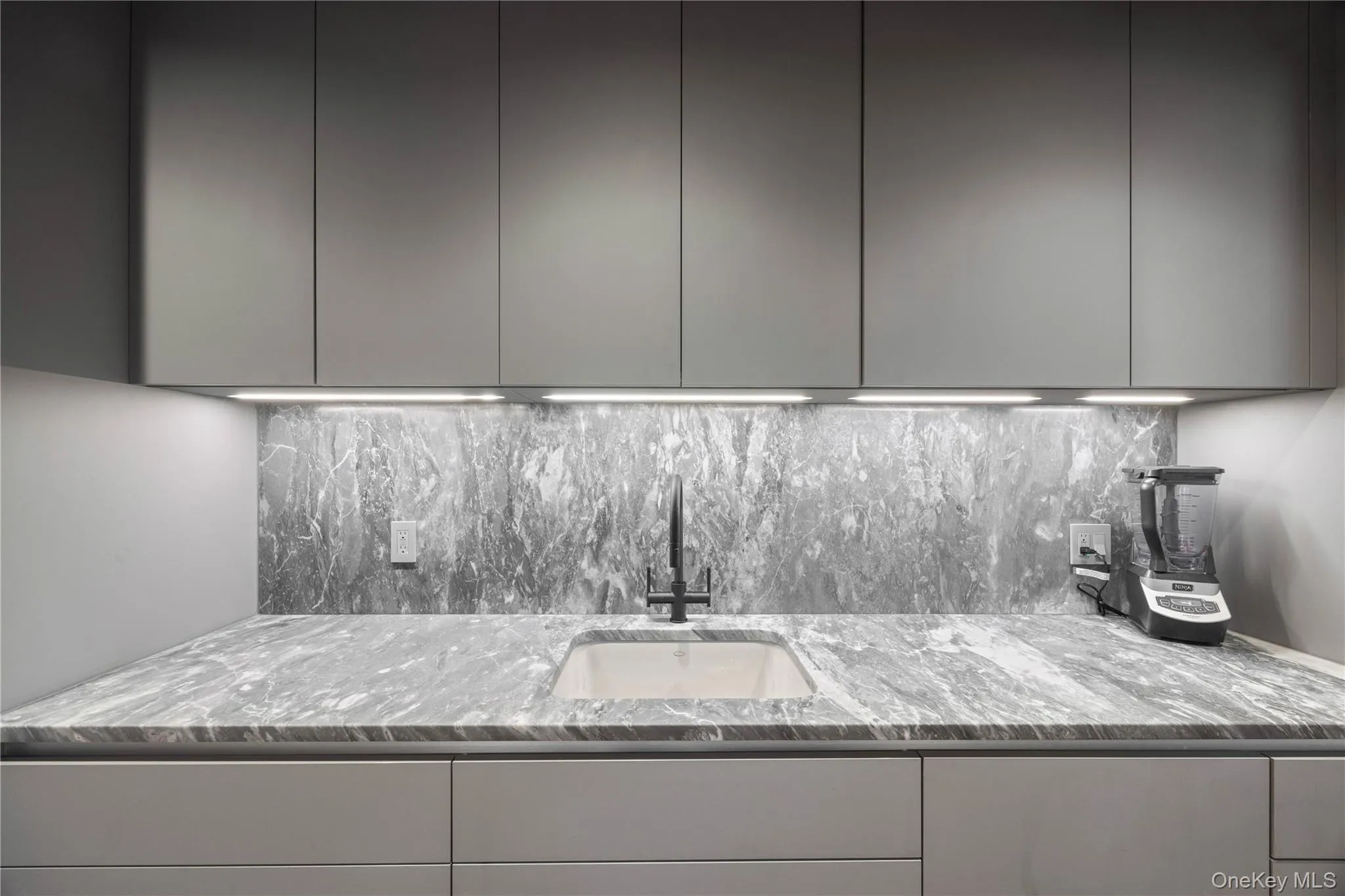 547 47th Street, New York, NY, 1 Bedroom Bedrooms, 5 Rooms Rooms,1 BathroomBathrooms,Residential,For Rent,47th,0,978827 547 47th Street, New York, NY, 1 Bedroom Bedrooms, 5 Rooms Rooms,1 BathroomBathrooms,Residential,For Rent,47th,0,978827