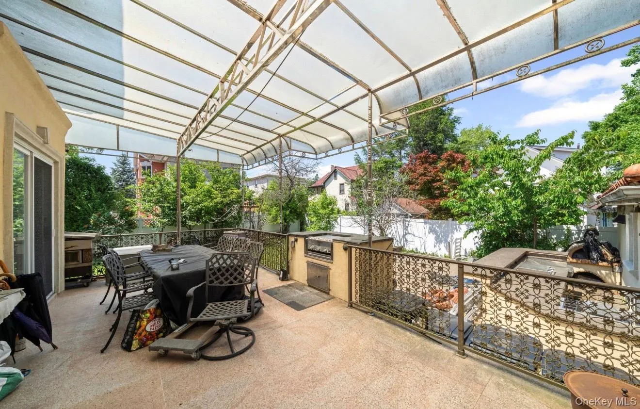 16015 13th Avenue, New York, NY, 4 Bedrooms Bedrooms, 9 Rooms Rooms,2 BathroomsBathrooms,Residential,For Rent,13th,0,978843 16015 13th Avenue, New York, NY, 4 Bedrooms Bedrooms, 9 Rooms Rooms,2 BathroomsBathrooms,Residential,For Rent,13th,0,978843