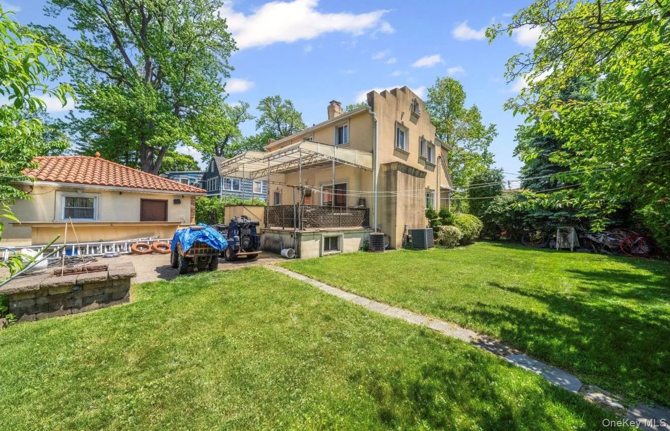 16015 13th Avenue, New York, NY, 4 Bedrooms Bedrooms, 9 Rooms Rooms,2 BathroomsBathrooms,Residential,For Rent,13th,0,978843 16015 13th Avenue, New York, NY, 4 Bedrooms Bedrooms, 9 Rooms Rooms,2 BathroomsBathrooms,Residential,For Rent,13th,0,978843