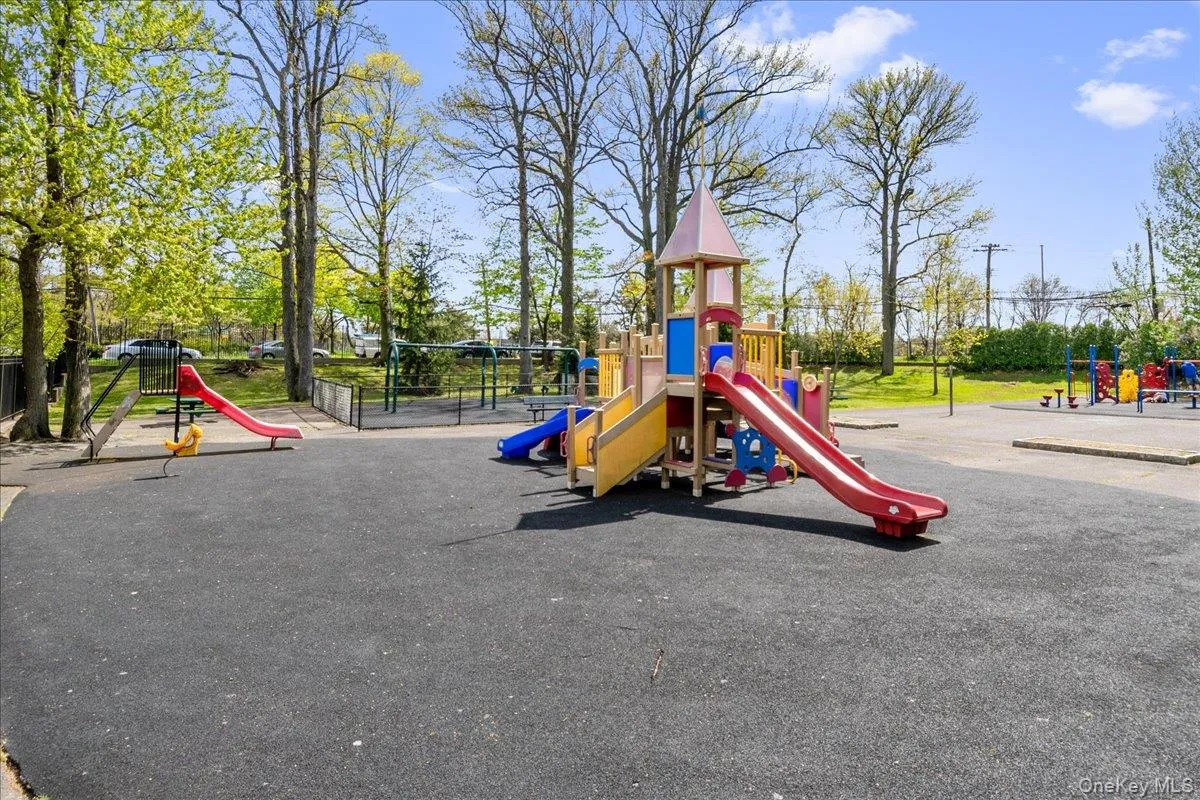 22B Edgewater Park, New York, NY, ,Land,For Rent,Edgewater,0,978846 22B Edgewater Park, New York, NY, ,Land,For Rent,Edgewater,0,978846