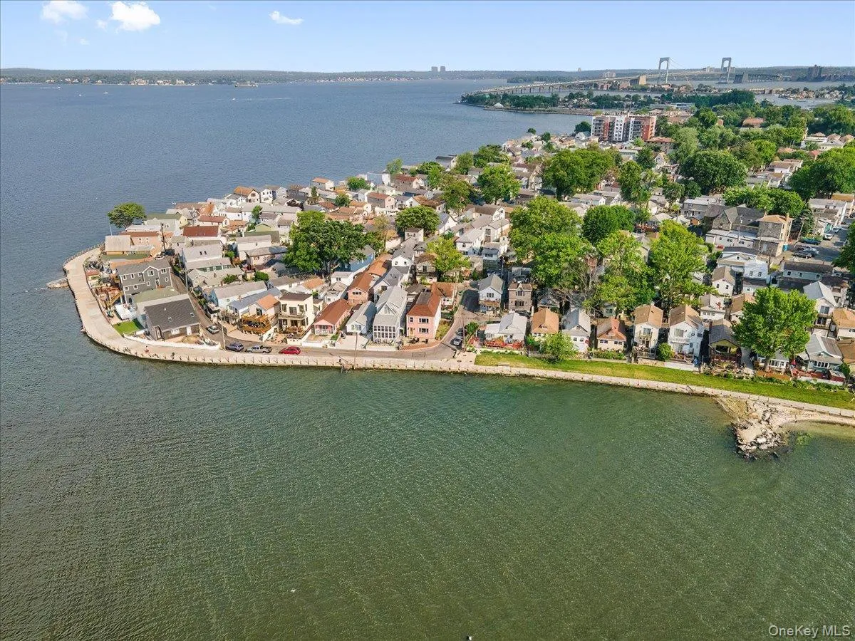 22B Edgewater Park, New York, NY, ,Land,For Rent,Edgewater,0,978846 22B Edgewater Park, New York, NY, ,Land,For Rent,Edgewater,0,978846