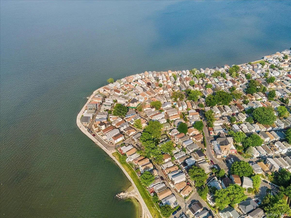 22B Edgewater Park, New York, NY, ,Land,For Rent,Edgewater,0,978846 22B Edgewater Park, New York, NY, ,Land,For Rent,Edgewater,0,978846