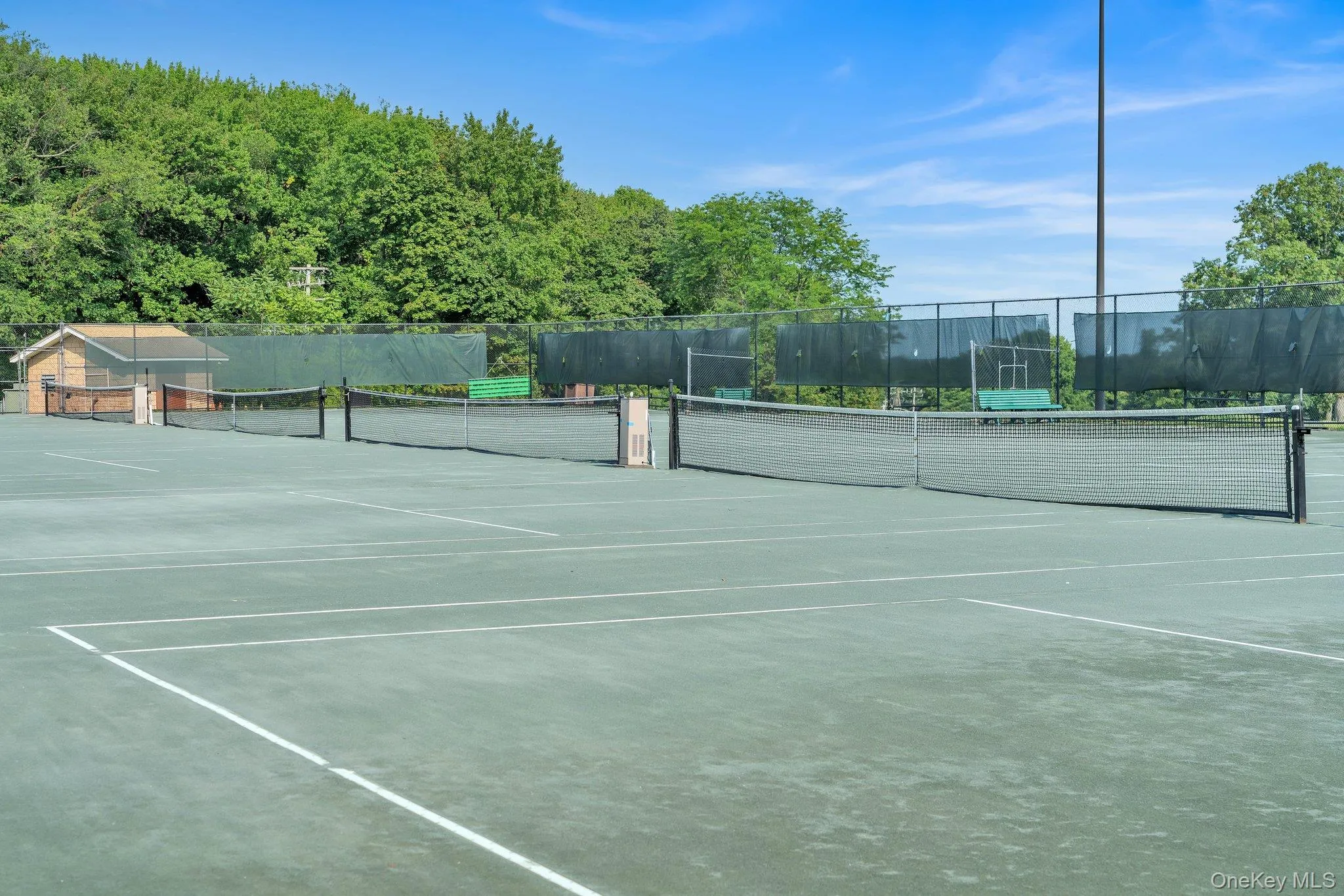 26910 Grand Central Parkway, New York, NY, 1 Bedroom Bedrooms, 5 Rooms Rooms,1 BathroomBathrooms,Residential Lease,For Rent,Grand Central,0,978863 26910 Grand Central Parkway, New York, NY, 1 Bedroom Bedrooms, 5 Rooms Rooms,1 BathroomBathrooms,Residential Lease,For Rent,Grand Central,0,978863