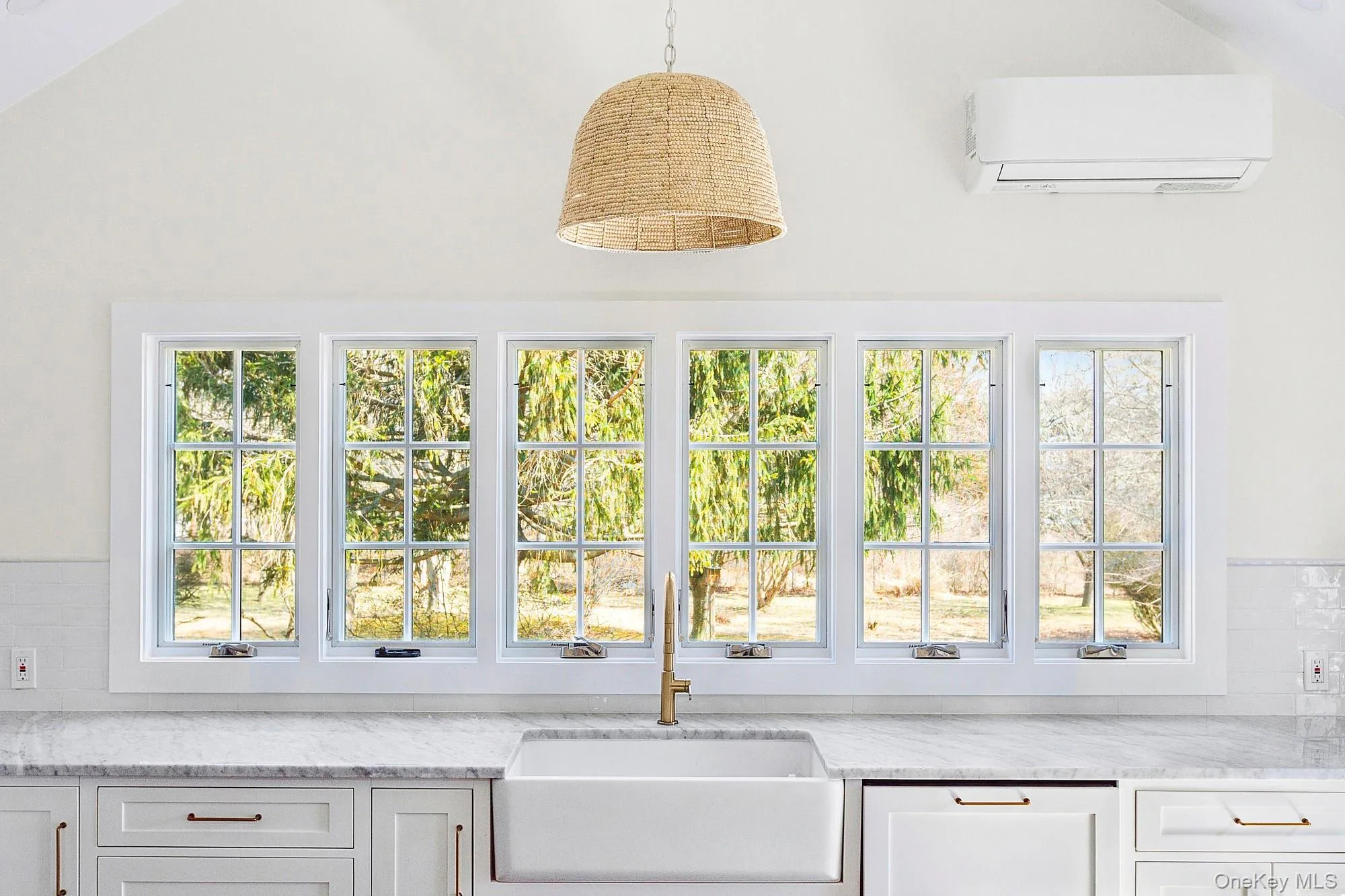 205 Fairview Avenue, East Hampton, New York 11954