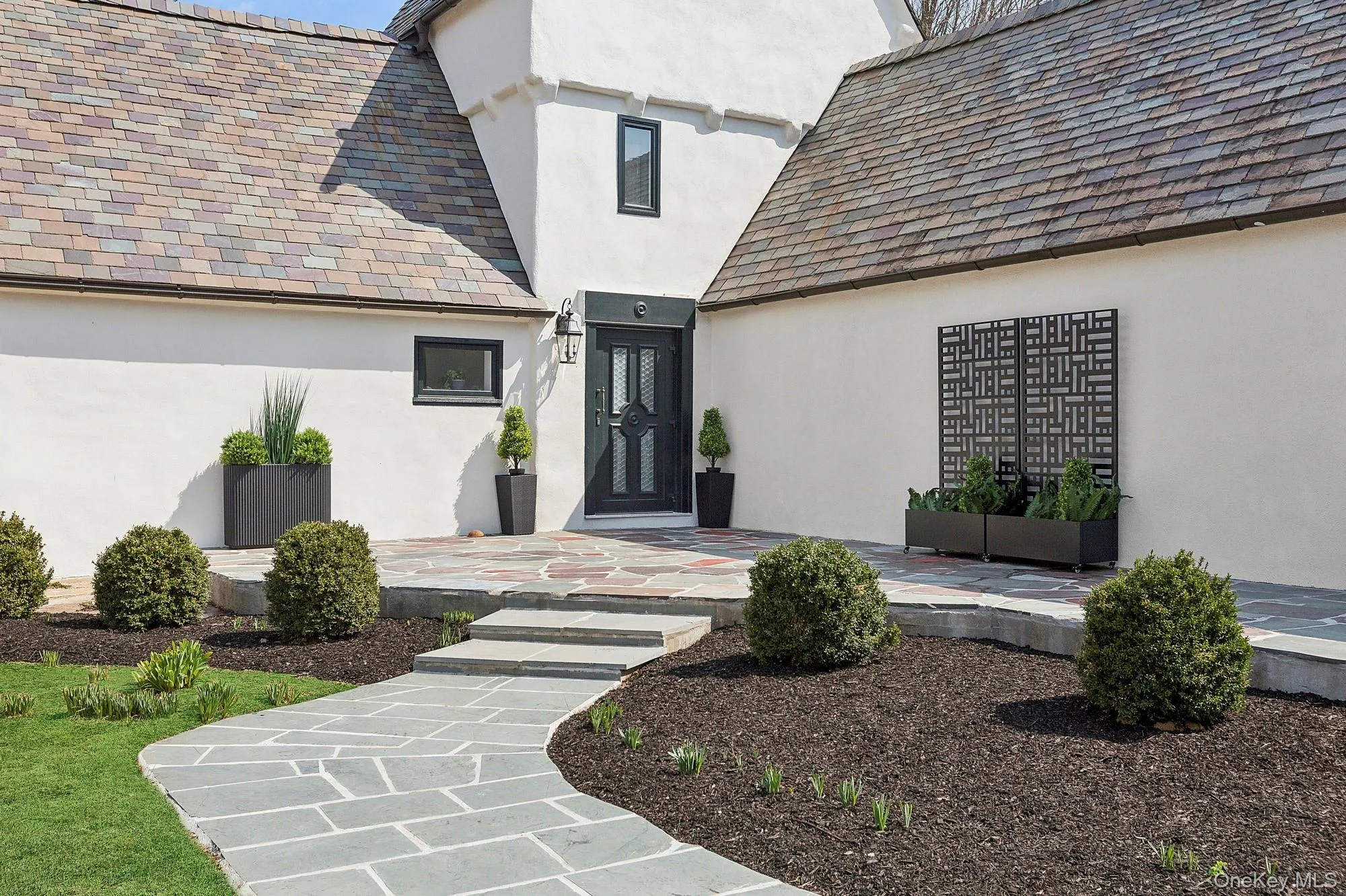 205 Fairview Avenue, East Hampton, New York 11954