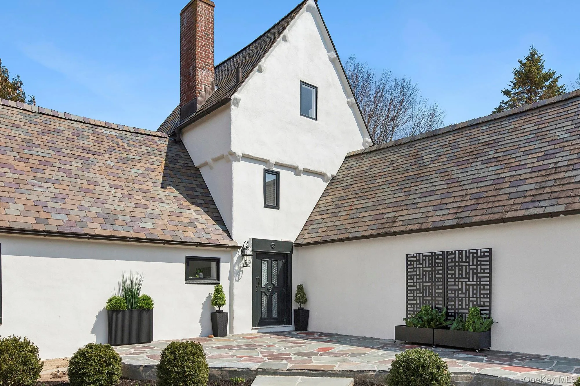 205 Fairview Avenue, East Hampton, New York 11954