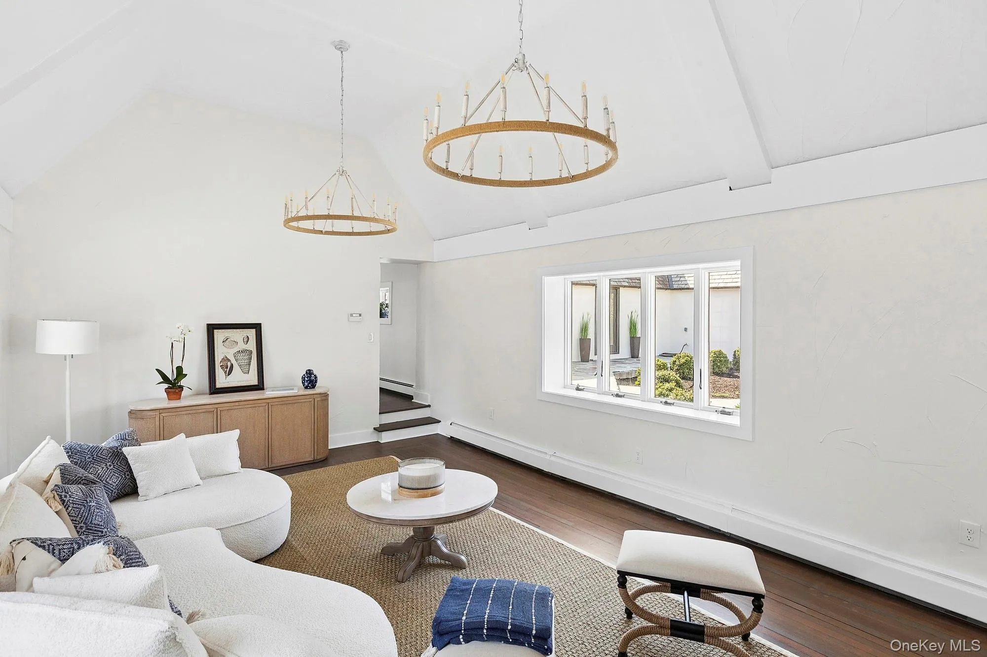 205 Fairview Avenue, East Hampton, New York 11954