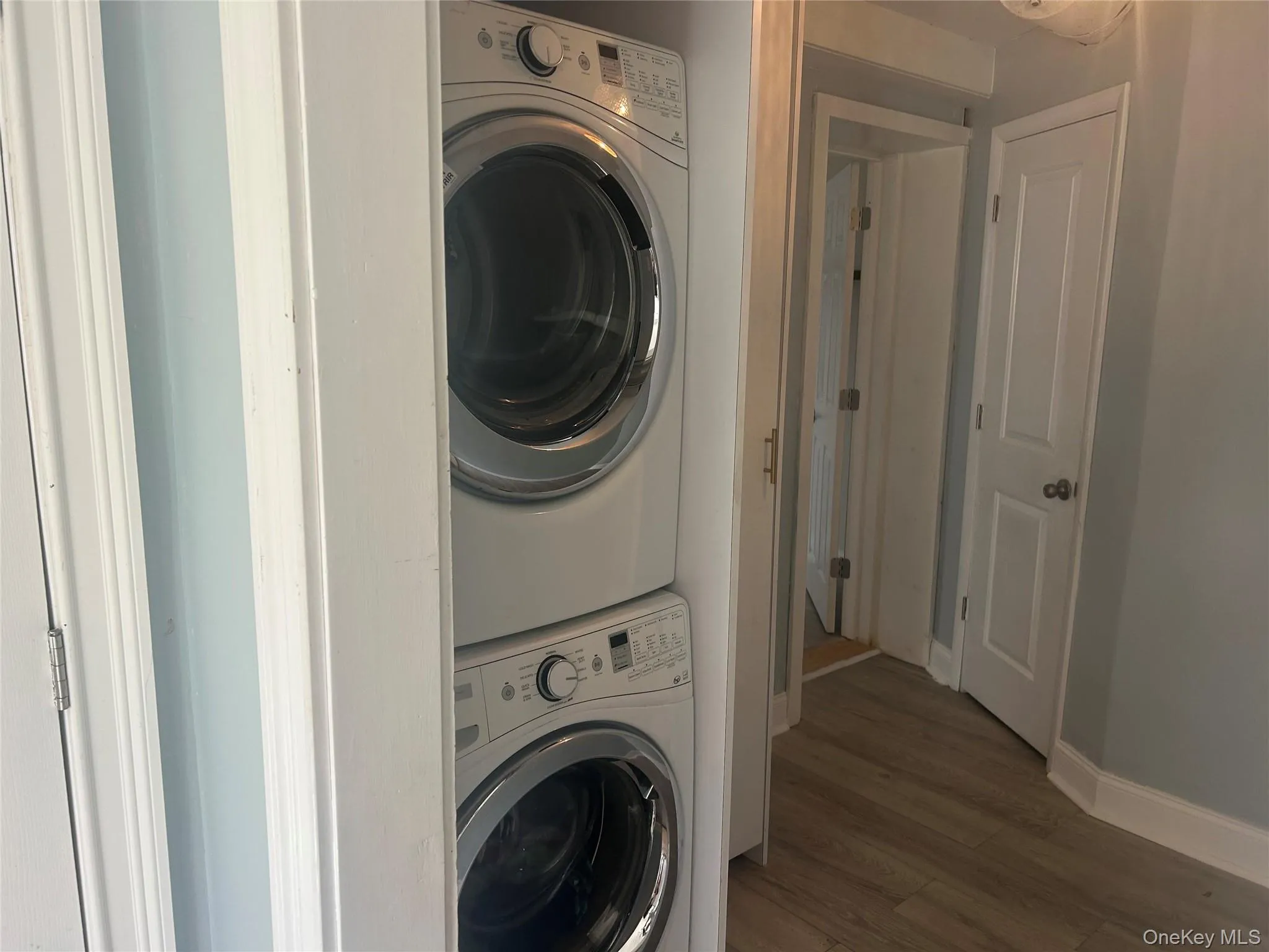 341 Hudson Street, Long Beach, NY, 3 Bedrooms Bedrooms, 5 Rooms Rooms,1 BathroomBathrooms,Residential Lease,For Rent,Hudson,0,978895 341 Hudson Street, Long Beach, NY, 3 Bedrooms Bedrooms, 5 Rooms Rooms,1 BathroomBathrooms,Residential Lease,For Rent,Hudson,0,978895