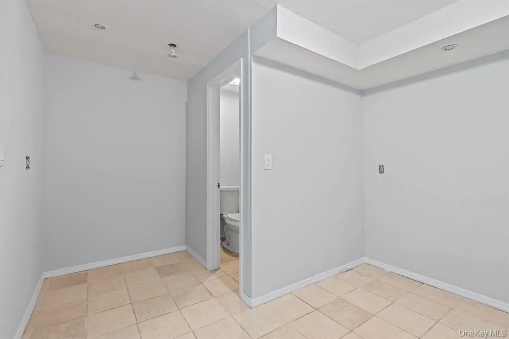 49 Georgia Street, Huntington, NY, 3 Bedrooms Bedrooms, 8 Rooms Rooms,2 BathroomsBathrooms,Residential Lease,For Rent,Georgia,0,978906 49 Georgia Street, Huntington, NY, 3 Bedrooms Bedrooms, 8 Rooms Rooms,2 BathroomsBathrooms,Residential Lease,For Rent,Georgia,0,978906