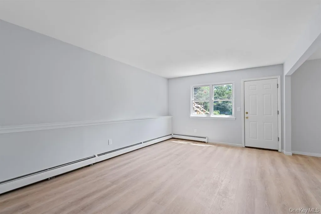 49 Georgia Street, Huntington, NY, 3 Bedrooms Bedrooms, 8 Rooms Rooms,2 BathroomsBathrooms,Residential Lease,For Rent,Georgia,0,978906 49 Georgia Street, Huntington, NY, 3 Bedrooms Bedrooms, 8 Rooms Rooms,2 BathroomsBathrooms,Residential Lease,For Rent,Georgia,0,978906