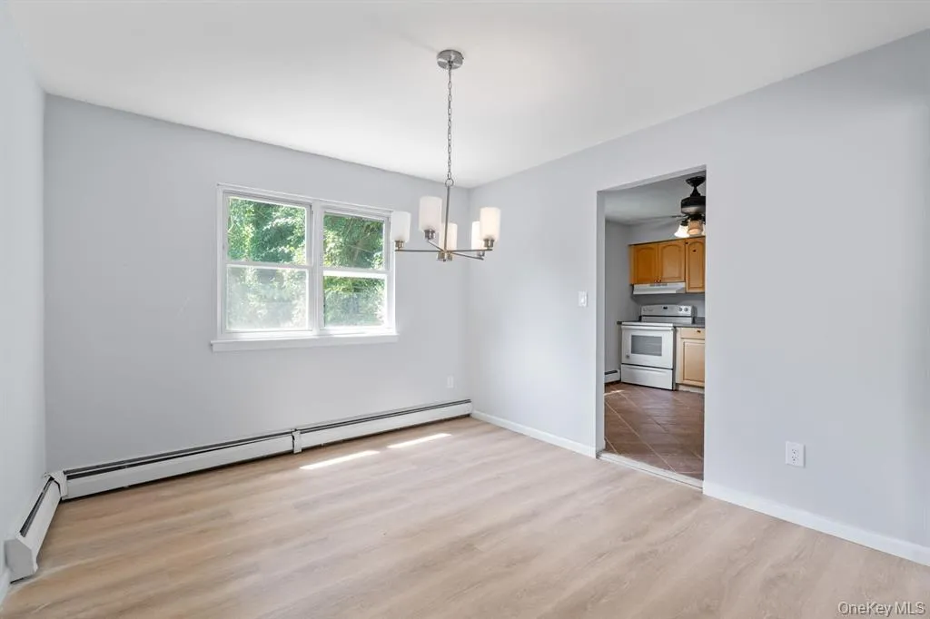 49 Georgia Street, Huntington, NY, 3 Bedrooms Bedrooms, 8 Rooms Rooms,2 BathroomsBathrooms,Residential Lease,For Rent,Georgia,0,978906 49 Georgia Street, Huntington, NY, 3 Bedrooms Bedrooms, 8 Rooms Rooms,2 BathroomsBathrooms,Residential Lease,For Rent,Georgia,0,978906