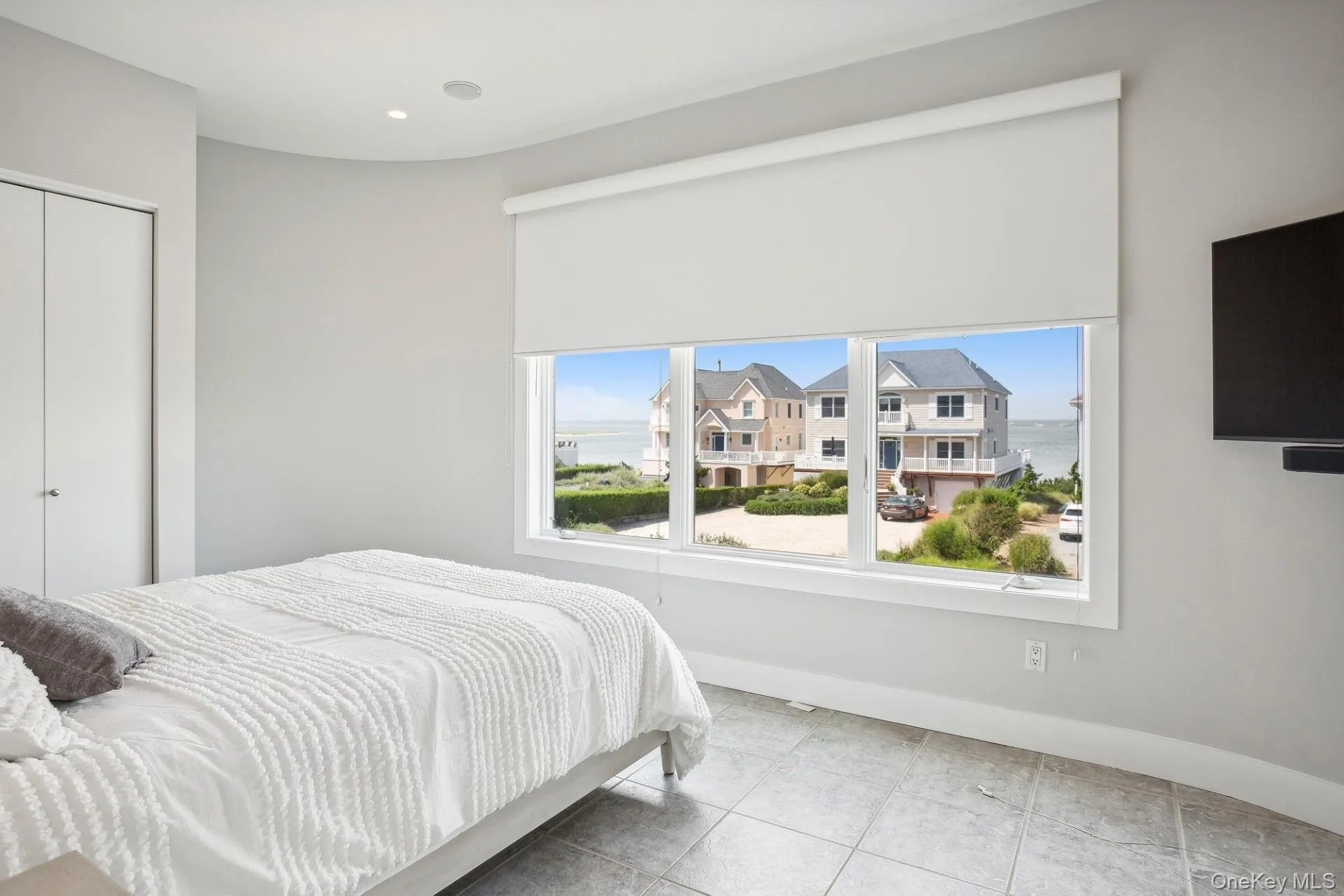 681 Dune Road, Southampton, NY, 6 Bedrooms Bedrooms, 12 Rooms Rooms,4 BathroomsBathrooms,Residential Lease,For Rent,Dune,0,978911 681 Dune Road, Southampton, NY, 6 Bedrooms Bedrooms, 12 Rooms Rooms,4 BathroomsBathrooms,Residential Lease,For Rent,Dune,0,978911