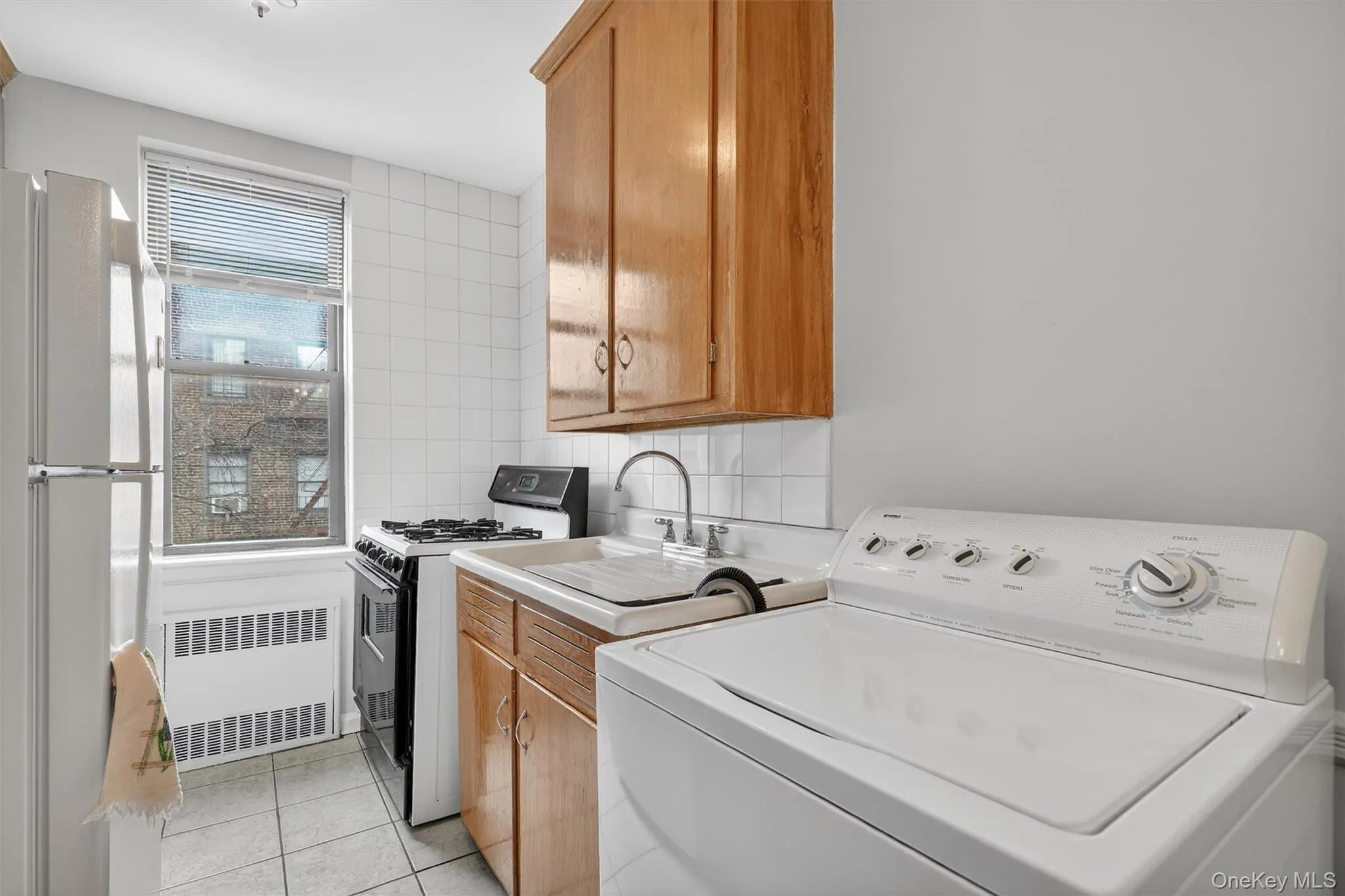 3535 Kings College Place, New York, NY, 3 Bedrooms Bedrooms, 6 Rooms Rooms,1 BathroomBathrooms,Residential,For Rent,Kings College,0,978922 3535 Kings College Place, New York, NY, 3 Bedrooms Bedrooms, 6 Rooms Rooms,1 BathroomBathrooms,Residential,For Rent,Kings College,0,978922