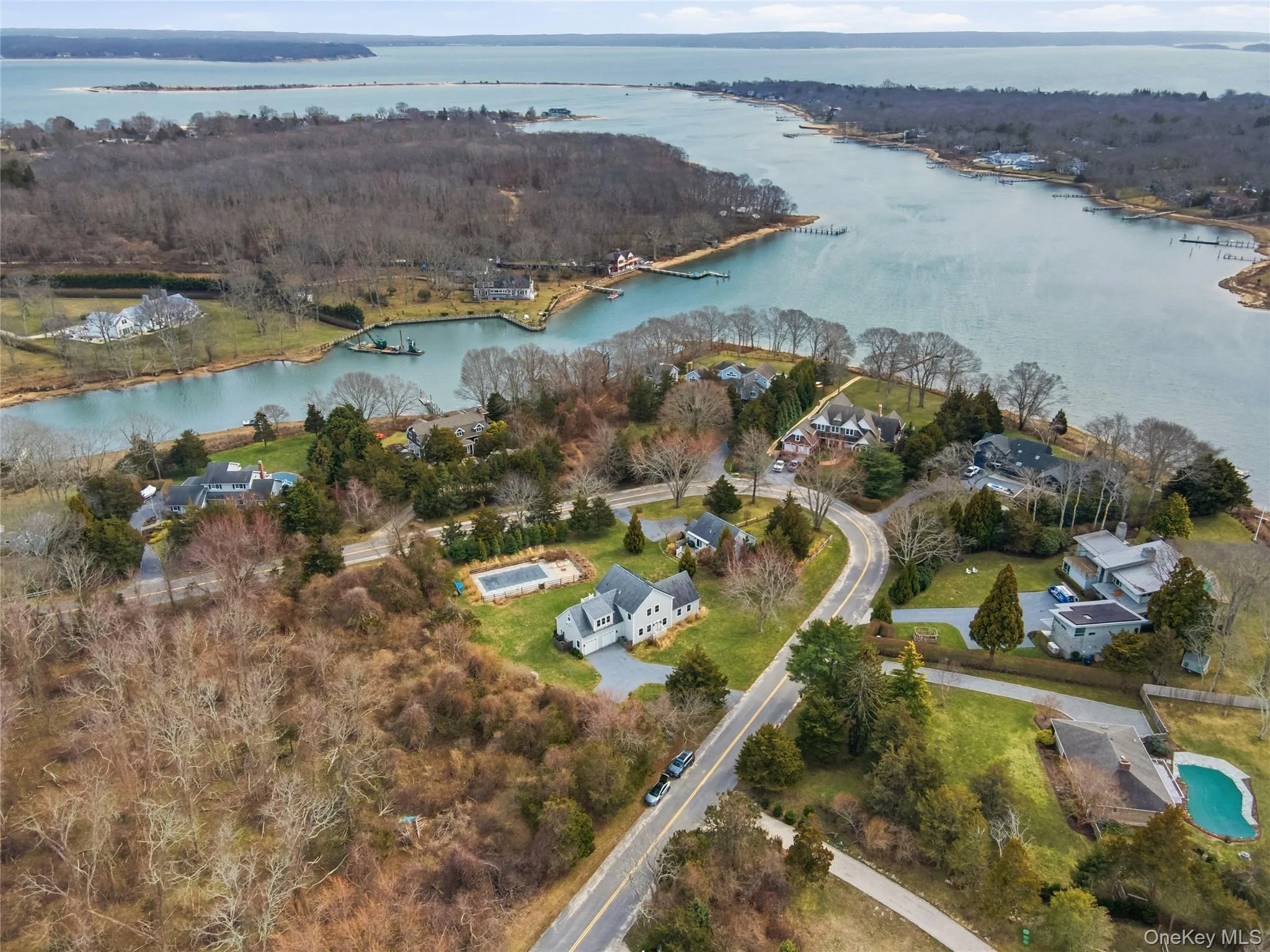 14 Freds Lane, Shelter Island, NY, 6 Bedrooms Bedrooms, 10 Rooms Rooms,4 BathroomsBathrooms,Residential,For Rent,Freds,0,978923 14 Freds Lane, Shelter Island, NY, 6 Bedrooms Bedrooms, 10 Rooms Rooms,4 BathroomsBathrooms,Residential,For Rent,Freds,0,978923