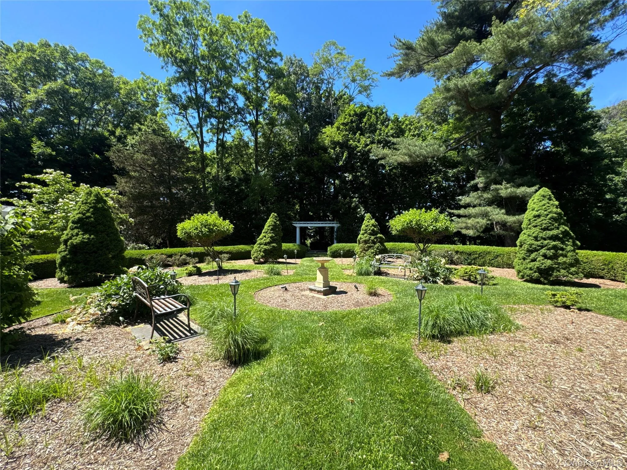 195 Feeks Lane, Oyster Bay, NY, 6 Bedrooms Bedrooms, 15 Rooms Rooms,6 BathroomsBathrooms,Residential,For Rent,Feeks,0,978928 195 Feeks Lane, Oyster Bay, NY, 6 Bedrooms Bedrooms, 15 Rooms Rooms,6 BathroomsBathrooms,Residential,For Rent,Feeks,0,978928