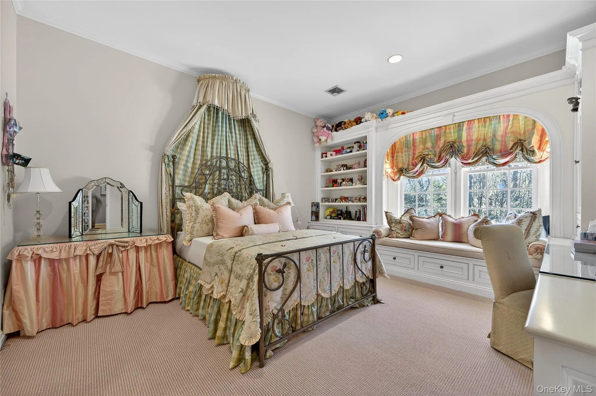 195 Feeks Lane, Oyster Bay, NY, 6 Bedrooms Bedrooms, 15 Rooms Rooms,6 BathroomsBathrooms,Residential,For Rent,Feeks,0,978928 195 Feeks Lane, Oyster Bay, NY, 6 Bedrooms Bedrooms, 15 Rooms Rooms,6 BathroomsBathrooms,Residential,For Rent,Feeks,0,978928