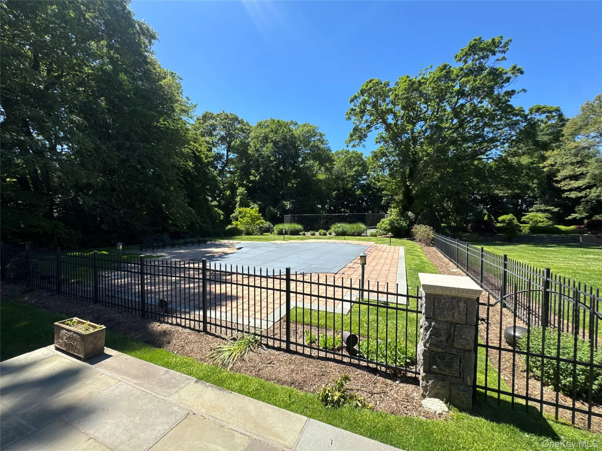 195 Feeks Lane, Oyster Bay, NY, 6 Bedrooms Bedrooms, 15 Rooms Rooms,6 BathroomsBathrooms,Residential,For Rent,Feeks,0,978928 195 Feeks Lane, Oyster Bay, NY, 6 Bedrooms Bedrooms, 15 Rooms Rooms,6 BathroomsBathrooms,Residential,For Rent,Feeks,0,978928
