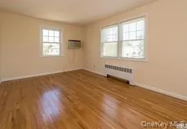 8716 Commonwealth Boulevard, New York, NY, 2 Bedrooms Bedrooms, 5 Rooms Rooms,1 BathroomBathrooms,Residential Lease,For Rent,Commonwealth,0,978932 8716 Commonwealth Boulevard, New York, NY, 2 Bedrooms Bedrooms, 5 Rooms Rooms,1 BathroomBathrooms,Residential Lease,For Rent,Commonwealth,0,978932