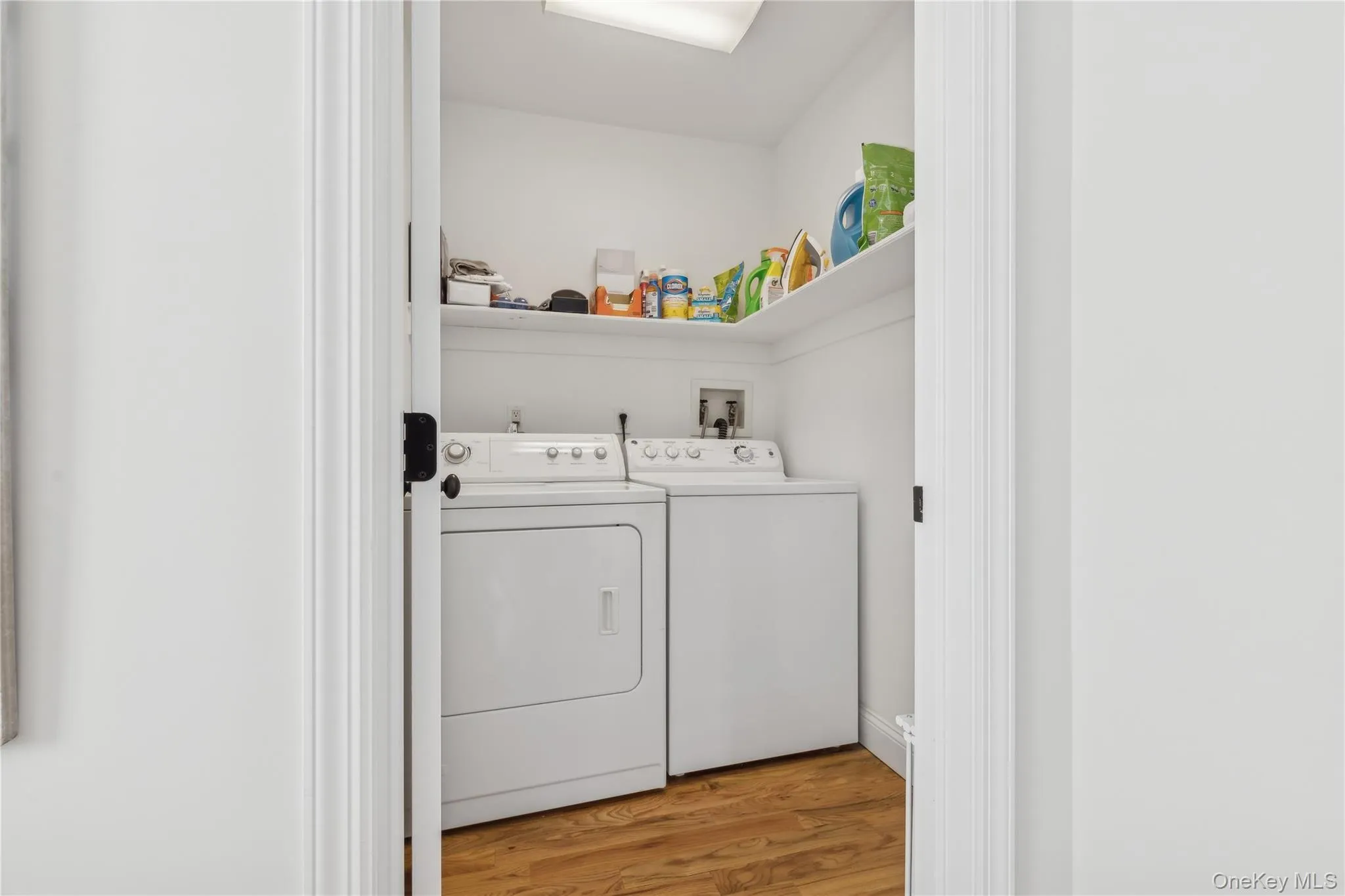 144 Manor Lane, Riverhead, NY, 4 Bedrooms Bedrooms, 7 Rooms Rooms,2 BathroomsBathrooms,Residential Lease,For Rent,Manor,0,978938 144 Manor Lane, Riverhead, NY, 4 Bedrooms Bedrooms, 7 Rooms Rooms,2 BathroomsBathrooms,Residential Lease,For Rent,Manor,0,978938