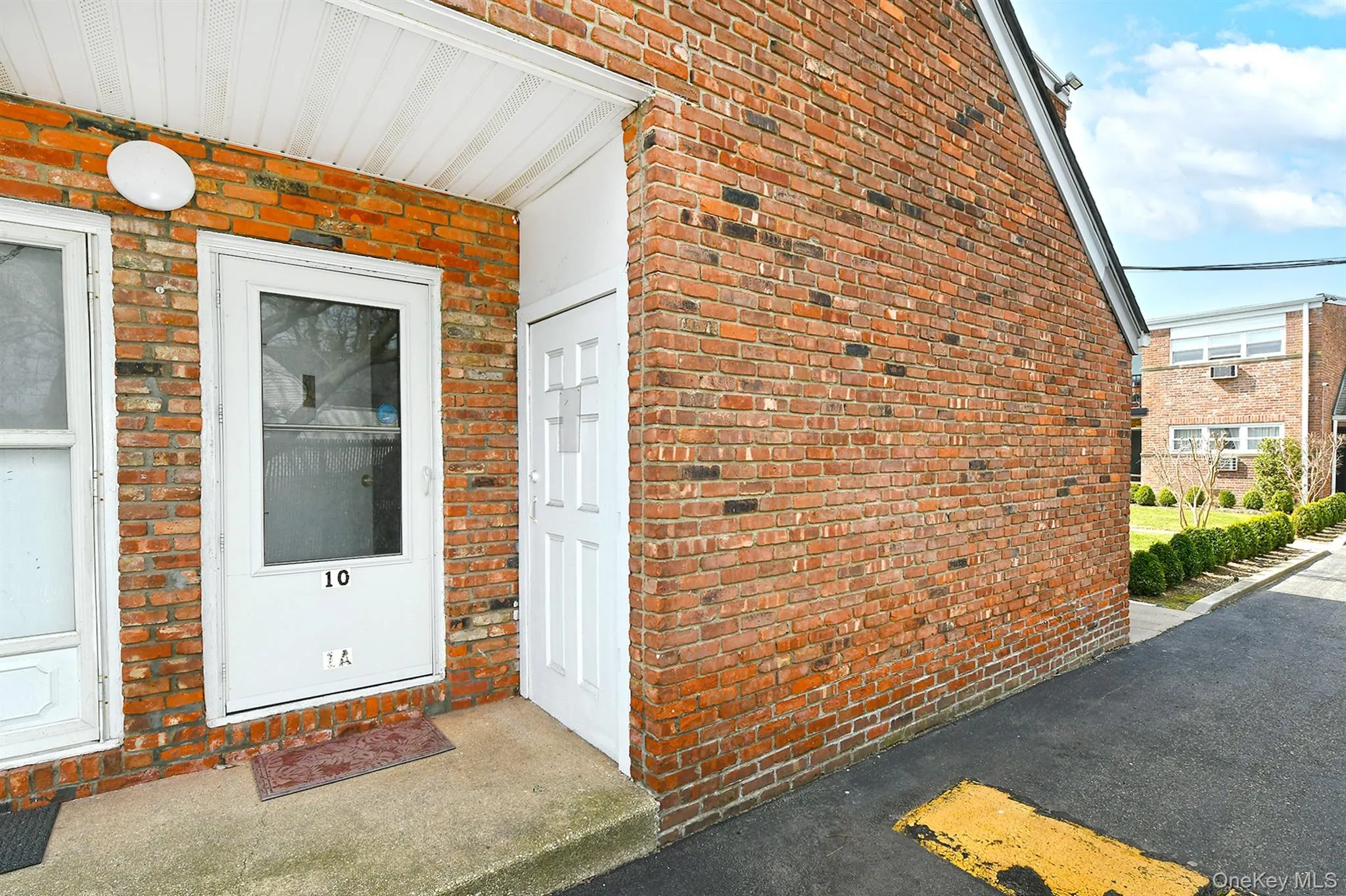 10 Ivy Street, Oyster Bay, NY, 1 Bedroom Bedrooms, 4 Rooms Rooms,1 BathroomBathrooms,Residential,For Rent,Ivy,0,978939 10 Ivy Street, Oyster Bay, NY, 1 Bedroom Bedrooms, 4 Rooms Rooms,1 BathroomBathrooms,Residential,For Rent,Ivy,0,978939