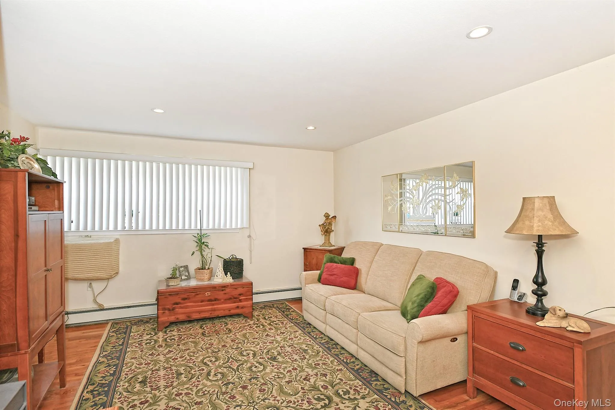 10 Ivy Street, Oyster Bay, NY, 1 Bedroom Bedrooms, 4 Rooms Rooms,1 BathroomBathrooms,Residential,For Rent,Ivy,0,978939 10 Ivy Street, Oyster Bay, NY, 1 Bedroom Bedrooms, 4 Rooms Rooms,1 BathroomBathrooms,Residential,For Rent,Ivy,0,978939