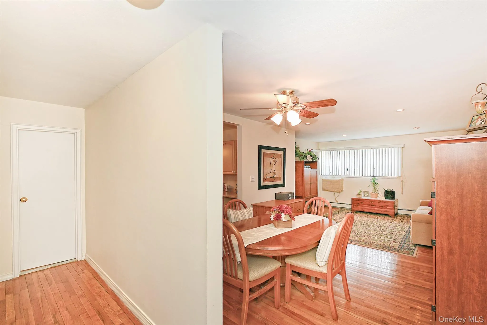 10 Ivy Street, Oyster Bay, NY, 1 Bedroom Bedrooms, 4 Rooms Rooms,1 BathroomBathrooms,Residential,For Rent,Ivy,0,978939 10 Ivy Street, Oyster Bay, NY, 1 Bedroom Bedrooms, 4 Rooms Rooms,1 BathroomBathrooms,Residential,For Rent,Ivy,0,978939