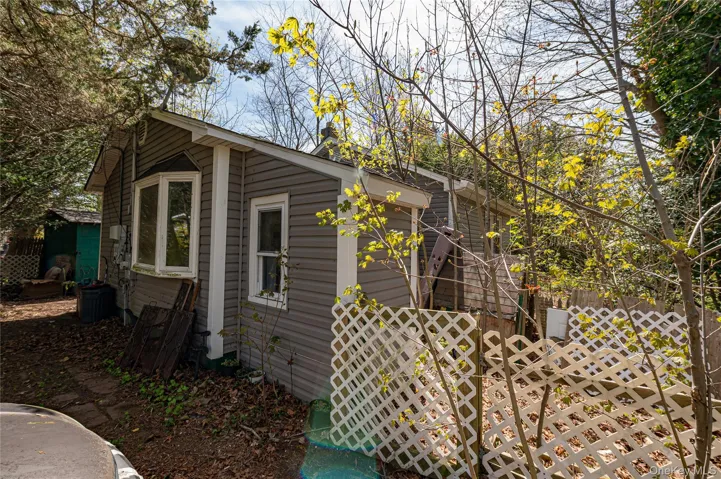 33 Locust Avenue Unit 33 & 29, Southampton, New York 11968