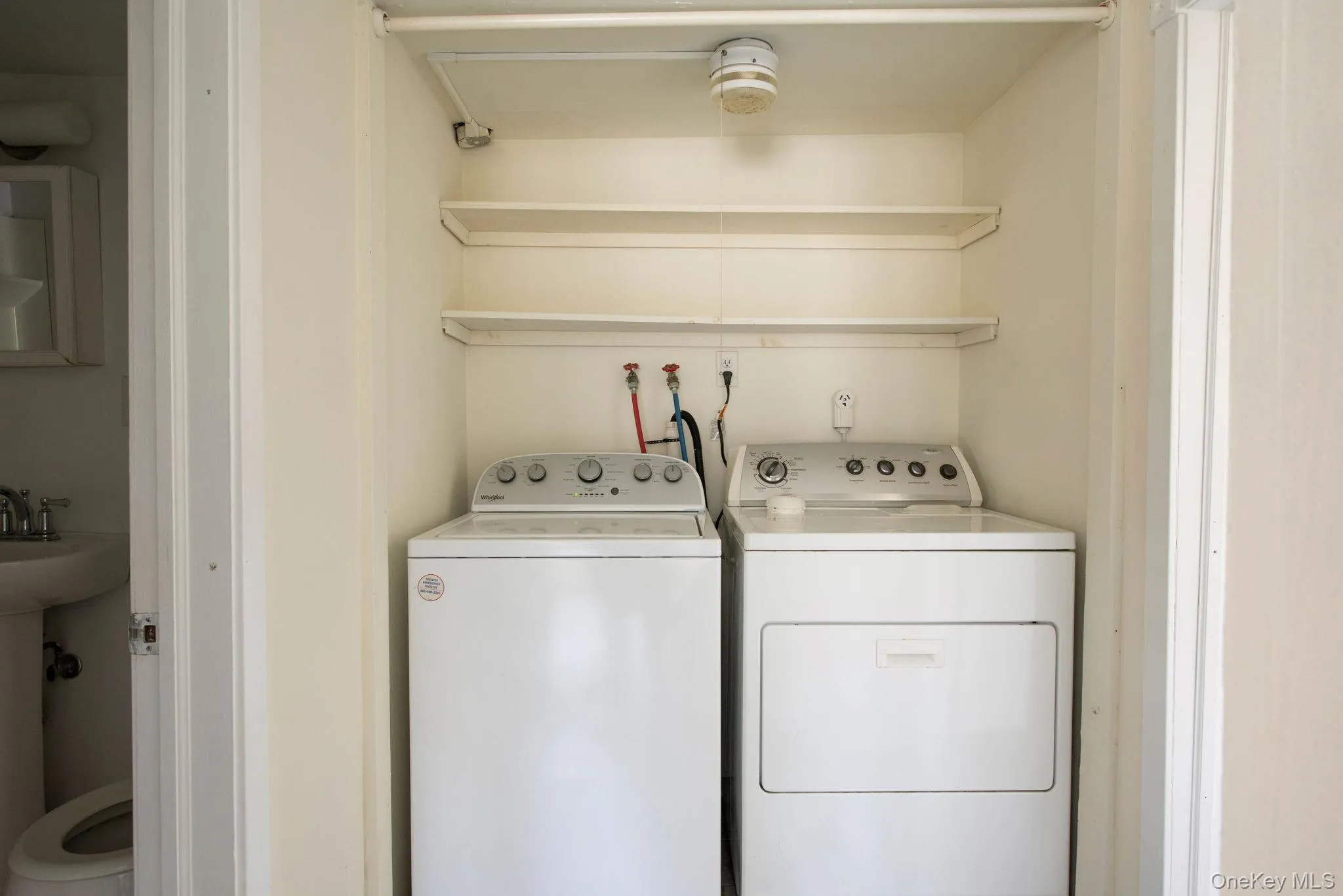 84 Montgomery Street, Red Hook, NY, 3 Bedrooms Bedrooms, 6 Rooms Rooms,1 BathroomBathrooms,Residential,For Rent,Montgomery,0,978946 84 Montgomery Street, Red Hook, NY, 3 Bedrooms Bedrooms, 6 Rooms Rooms,1 BathroomBathrooms,Residential,For Rent,Montgomery,0,978946