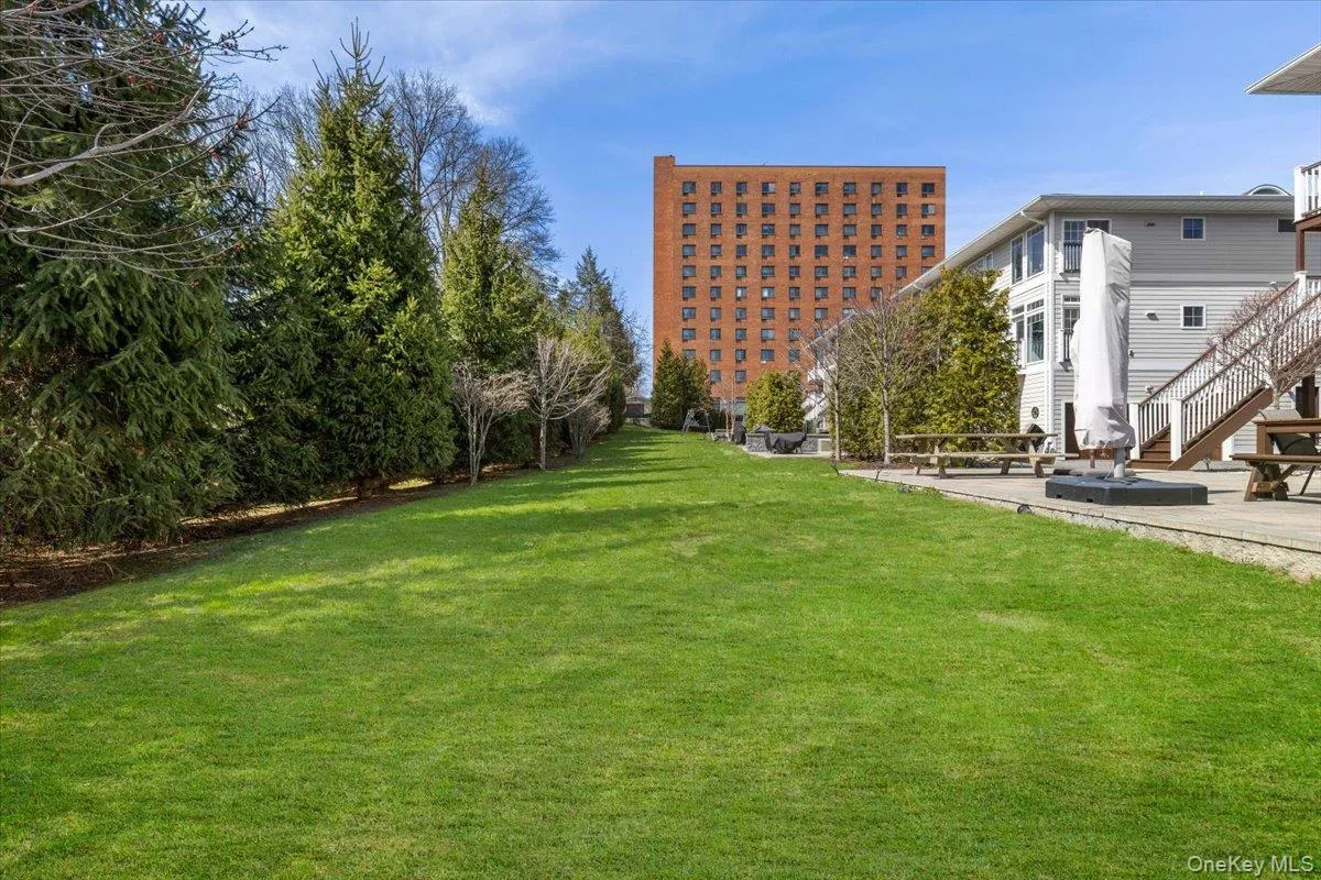 73 Maple Avenue, New Rochelle, NY, 4 Bedrooms Bedrooms, 7 Rooms Rooms,3 BathroomsBathrooms,Residential Lease,For Rent,Maple,0,978952 73 Maple Avenue, New Rochelle, NY, 4 Bedrooms Bedrooms, 7 Rooms Rooms,3 BathroomsBathrooms,Residential Lease,For Rent,Maple,0,978952