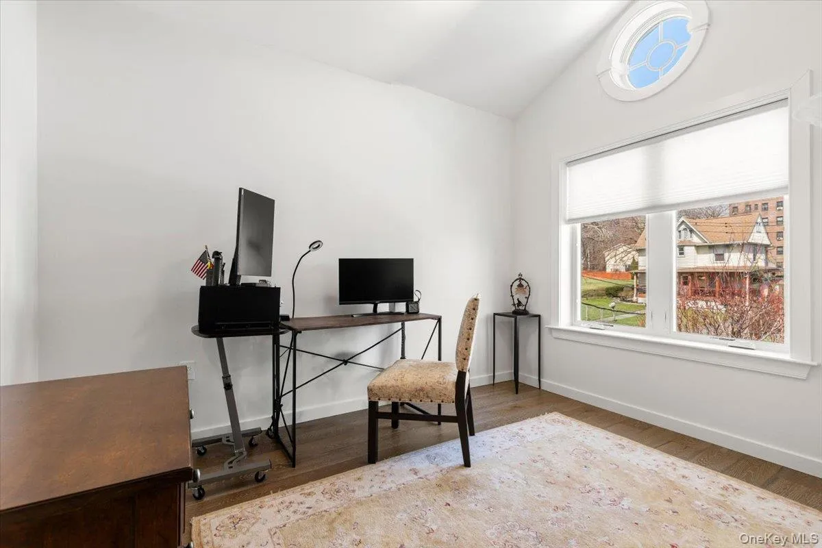 73 Maple Avenue, New Rochelle, NY, 4 Bedrooms Bedrooms, 7 Rooms Rooms,3 BathroomsBathrooms,Residential Lease,For Rent,Maple,0,978952 73 Maple Avenue, New Rochelle, NY, 4 Bedrooms Bedrooms, 7 Rooms Rooms,3 BathroomsBathrooms,Residential Lease,For Rent,Maple,0,978952