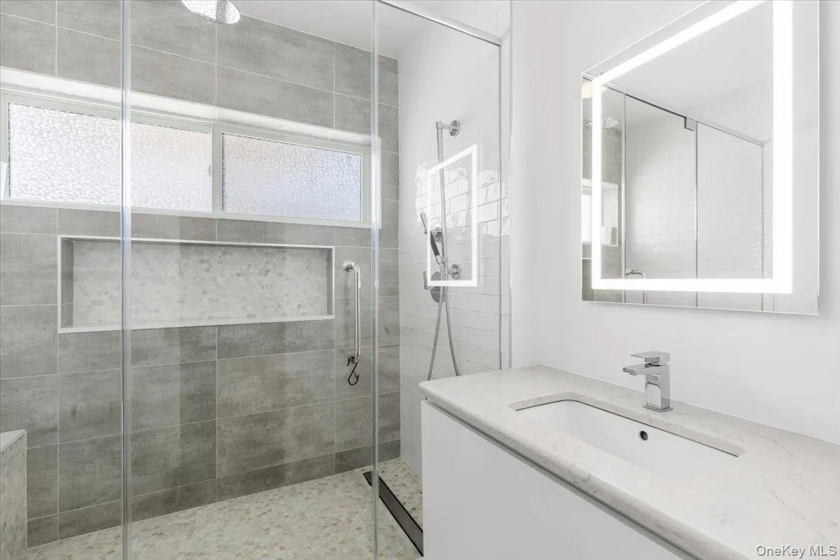 73 Maple Avenue, New Rochelle, NY, 4 Bedrooms Bedrooms, 7 Rooms Rooms,3 BathroomsBathrooms,Residential Lease,For Rent,Maple,0,978952 73 Maple Avenue, New Rochelle, NY, 4 Bedrooms Bedrooms, 7 Rooms Rooms,3 BathroomsBathrooms,Residential Lease,For Rent,Maple,0,978952