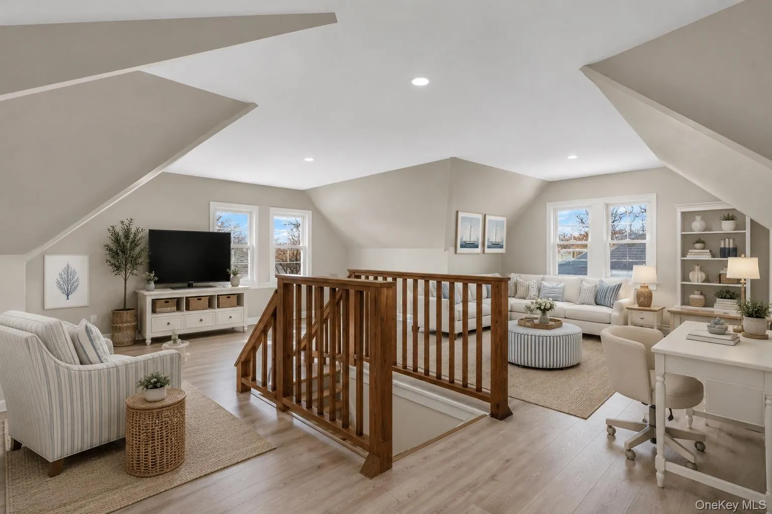 99 Wall Street, Huntington, NY, 1 Bedroom Bedrooms, 4 Rooms Rooms,1 BathroomBathrooms,Residential Lease,For Rent,Wall,0,978964 99 Wall Street, Huntington, NY, 1 Bedroom Bedrooms, 4 Rooms Rooms,1 BathroomBathrooms,Residential Lease,For Rent,Wall,0,978964