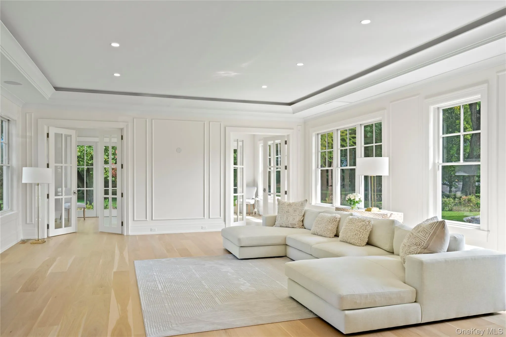 2 Pheasant Run, North Hempstead, NY, 5 Bedrooms Bedrooms, 17 Rooms Rooms,6 BathroomsBathrooms,Residential Lease,For Rent,Pheasant,0,978975 2 Pheasant Run, North Hempstead, NY, 5 Bedrooms Bedrooms, 17 Rooms Rooms,6 BathroomsBathrooms,Residential Lease,For Rent,Pheasant,0,978975