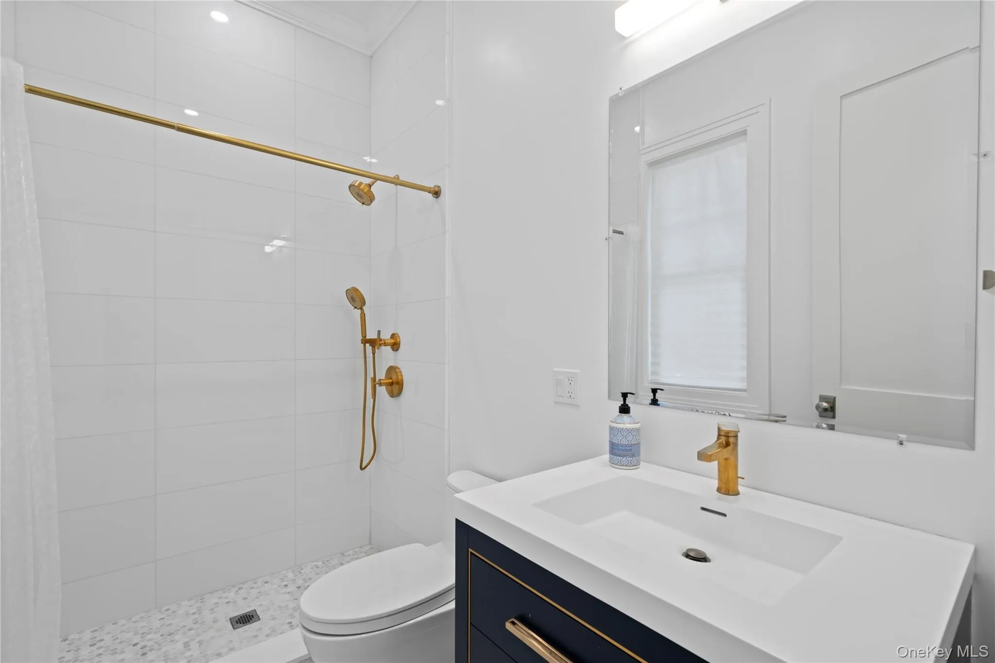 2 Pheasant Run, North Hempstead, NY, 5 Bedrooms Bedrooms, 17 Rooms Rooms,6 BathroomsBathrooms,Residential Lease,For Rent,Pheasant,0,978975 2 Pheasant Run, North Hempstead, NY, 5 Bedrooms Bedrooms, 17 Rooms Rooms,6 BathroomsBathrooms,Residential Lease,For Rent,Pheasant,0,978975